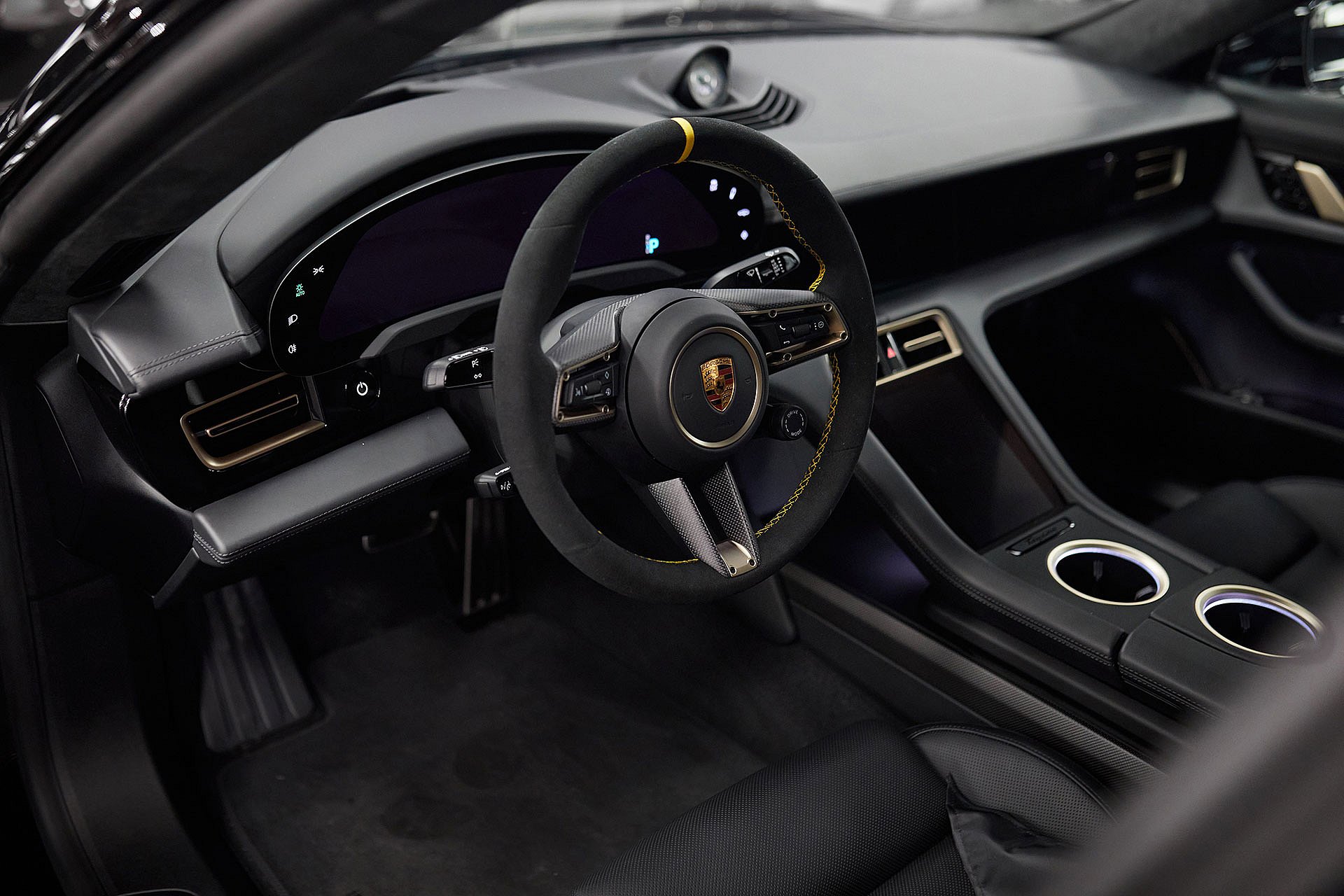 Пошив салона