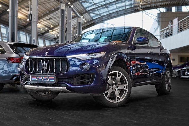 Maserati Levante – «суперклей» и кожа