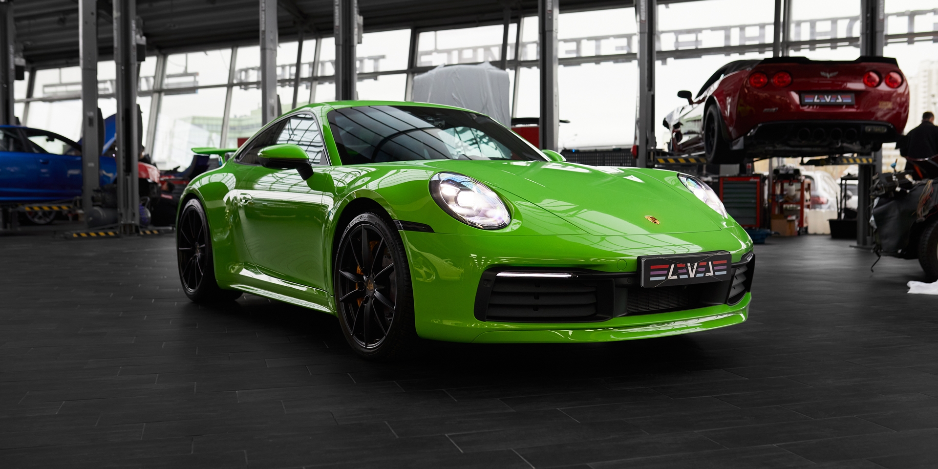 Porsche Carrera 4S - Исключительно яркий и чистый