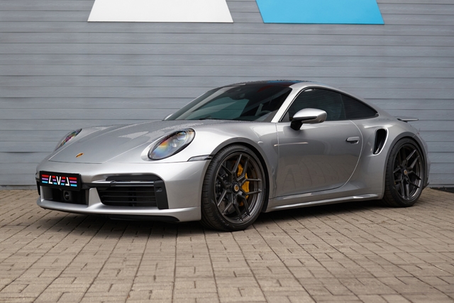 Модификация подвески ​Porsche 911 (992) Turbo S пружинами H&R с занижением