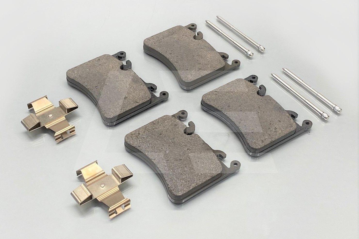 McLaren , 11CA018CP, Колодки тормозные задние с установочным комплектом, под карбон-керамику Изображение №1