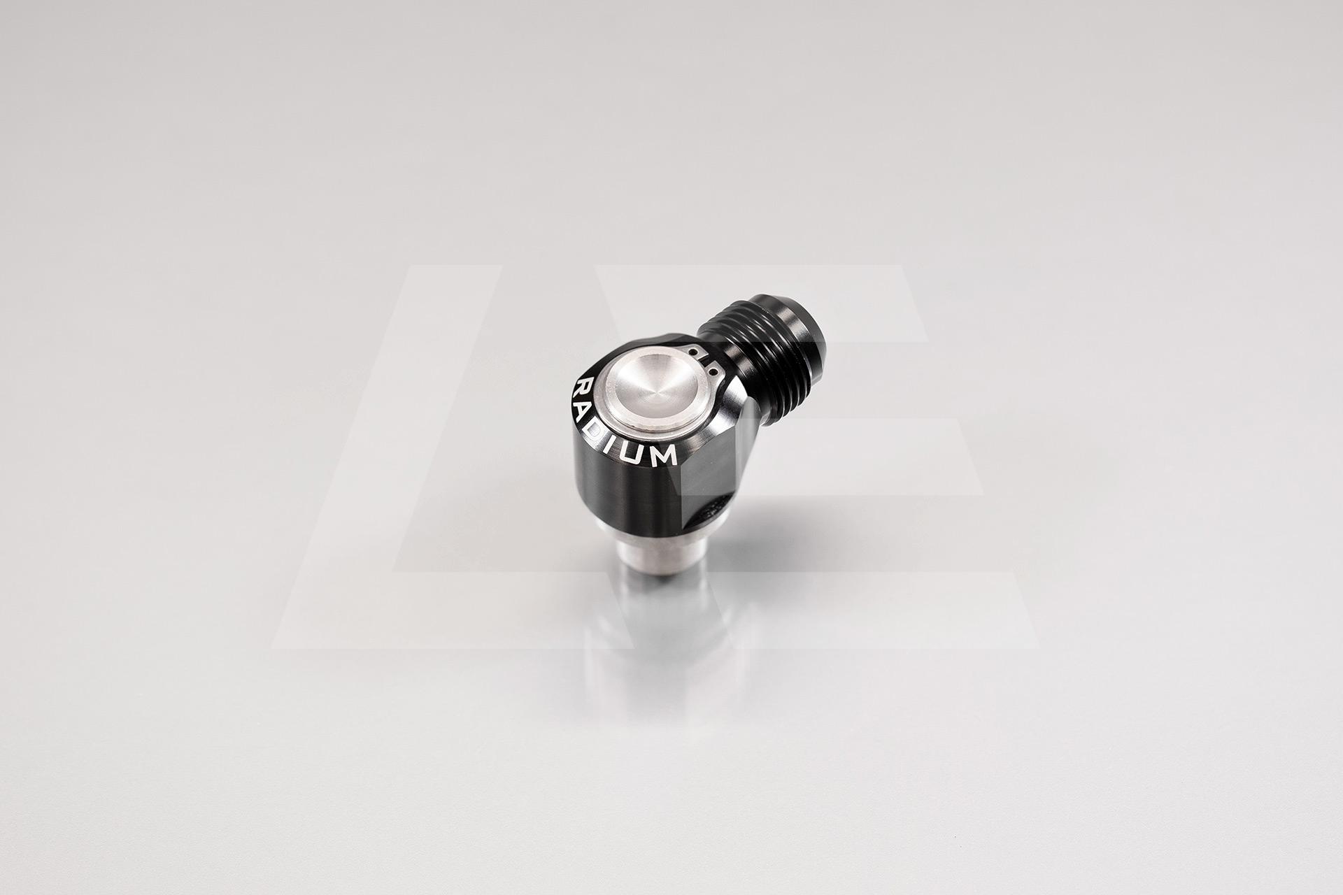 Radium Engineering Фитинг AN10 вентиляции картера в клаппаную крышку со стороны выпуска 1JZ non VVTi Изображение №1