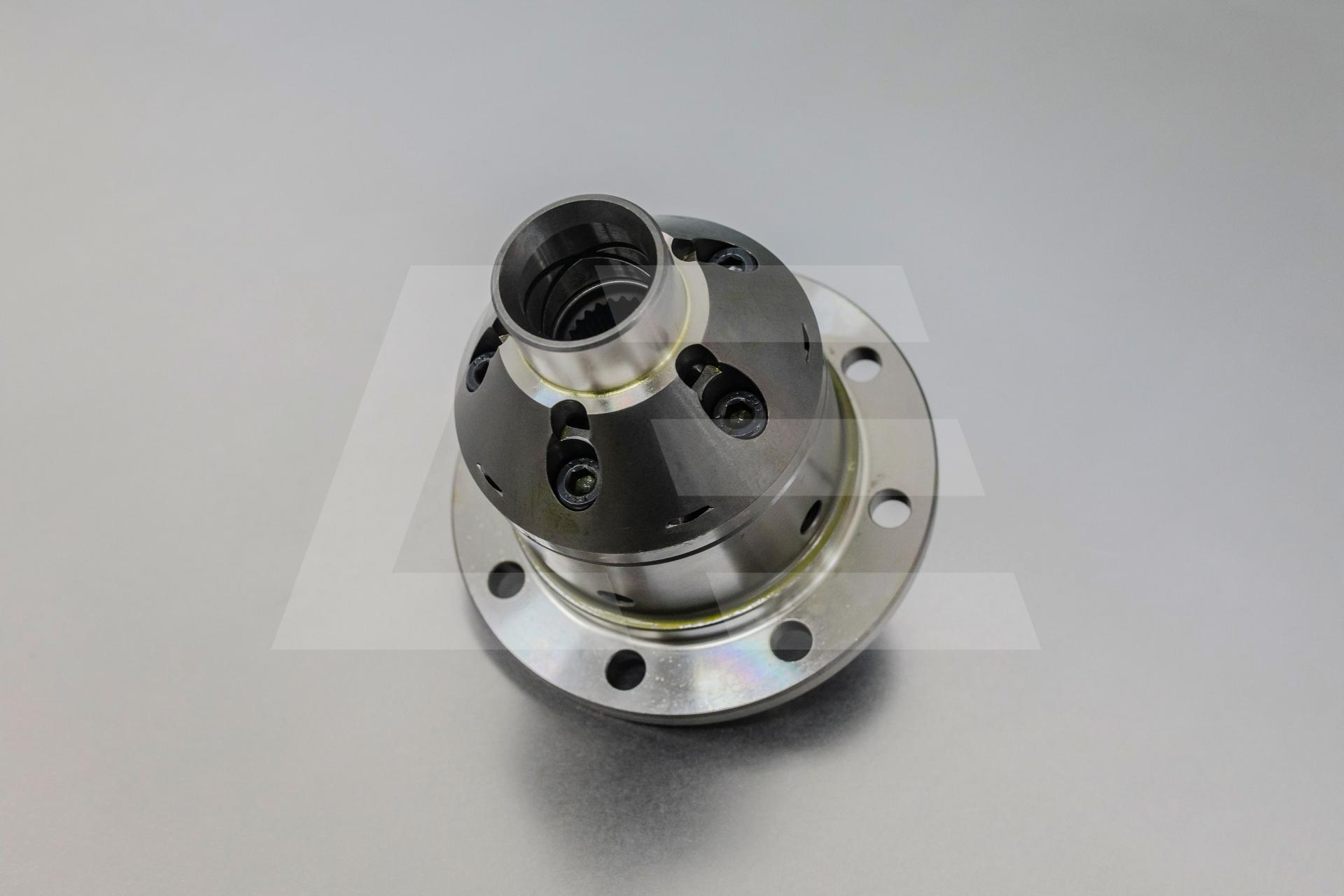 Quaife Блокировка переднего дифференциала Nissan GT-R R35 Изображение №1