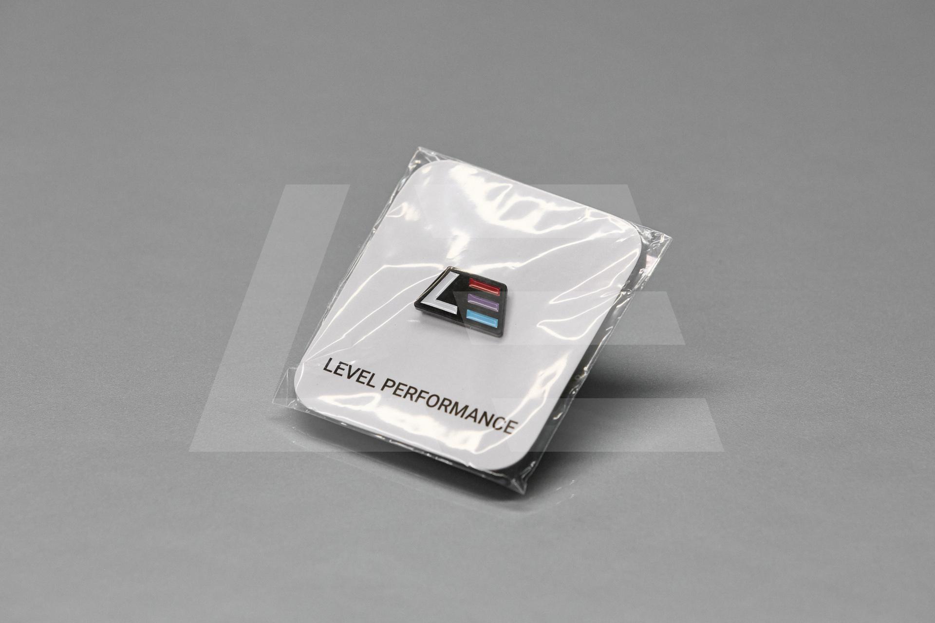 LEVEL Performance Значок "Level трапеция", металлический Изображение №2