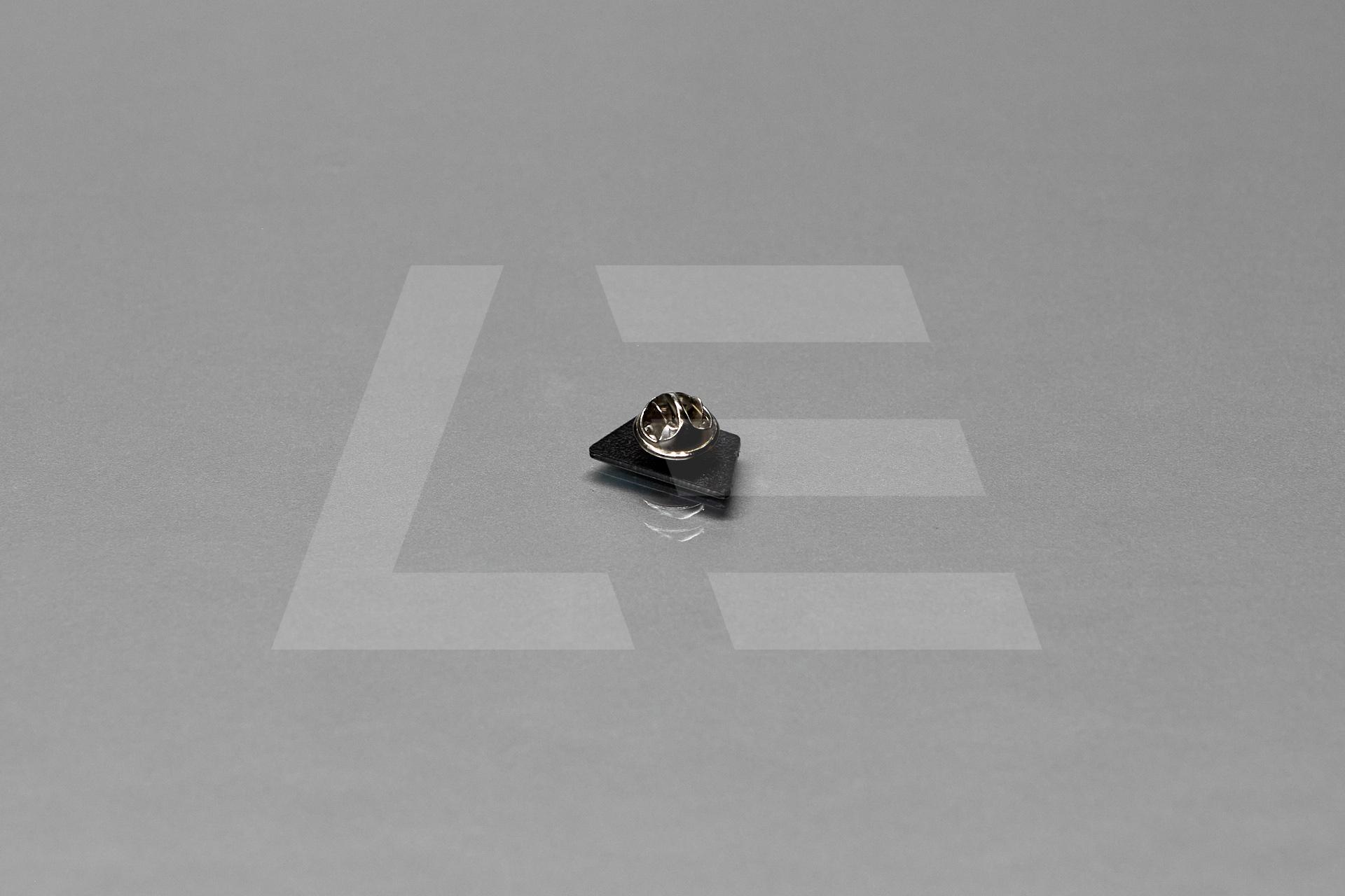 LEVEL Performance Значок "Level трапеция", металлический Изображение №3