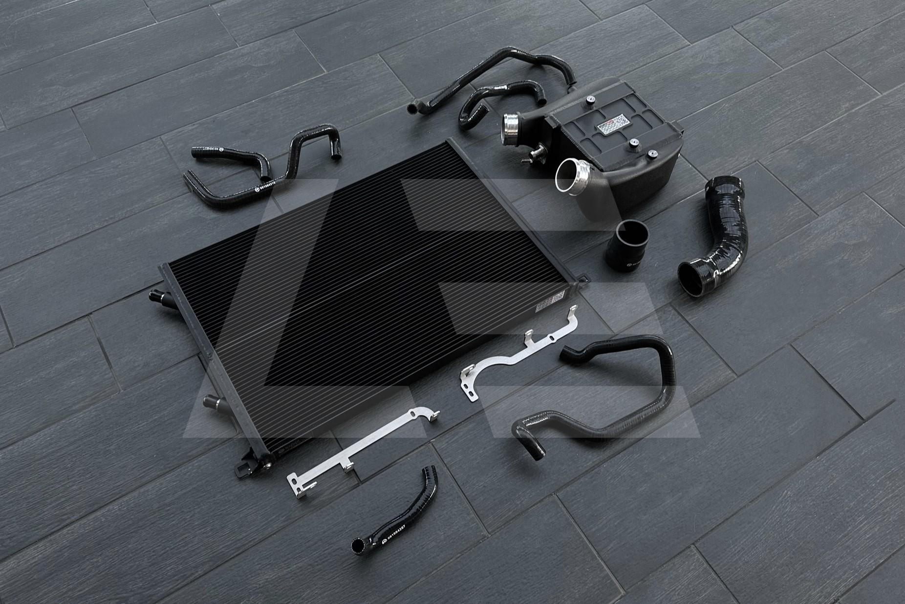 Wagnertuning Интеркулер / радиатор интеркулера Competition Audi RS4 / RS5 (B9) 2.9 TFSI, к-т Изображение №1