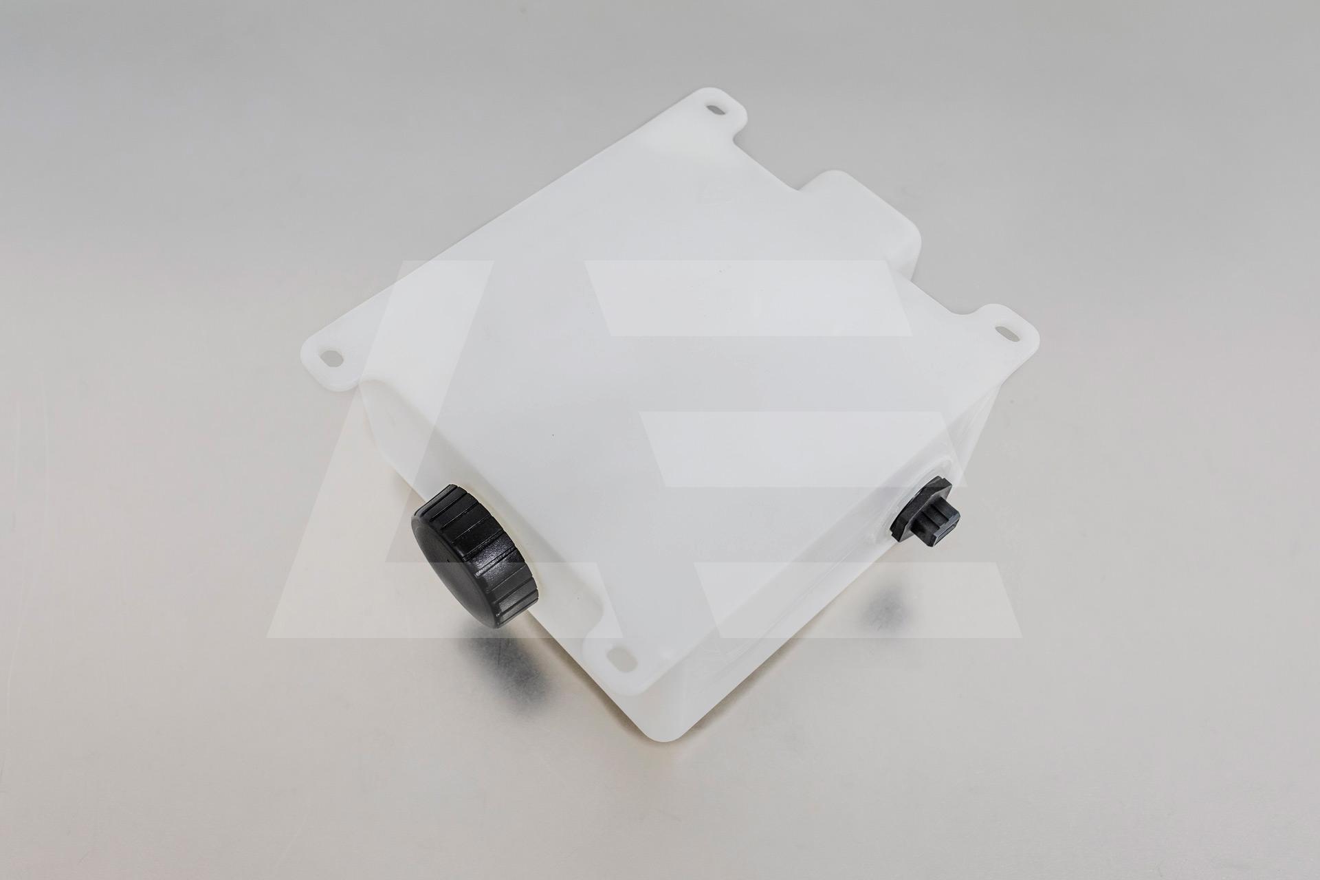 AEM Electronics Бак для водо-метанольной смеси 1,15 галлон с противоотливом V2 Изображение №2