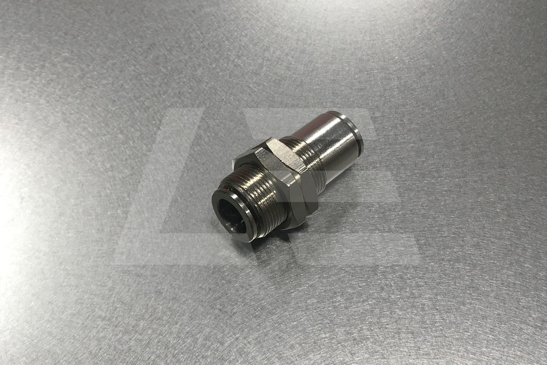 LifeLine Фитинг в перегородку под шланг 10мм Изображение №1