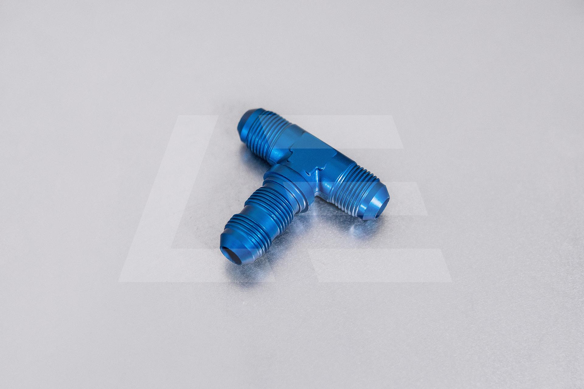 Earl's Фитинг Т-образный AN8-AN8-AN8 в перегородку (папа-папа-папа) Изображение №1