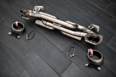 Akrapovic Выхлопная система Slip-On Race Line Porsche (992) 911 Carrera / S / 4 / 4S (с насадками) Фото