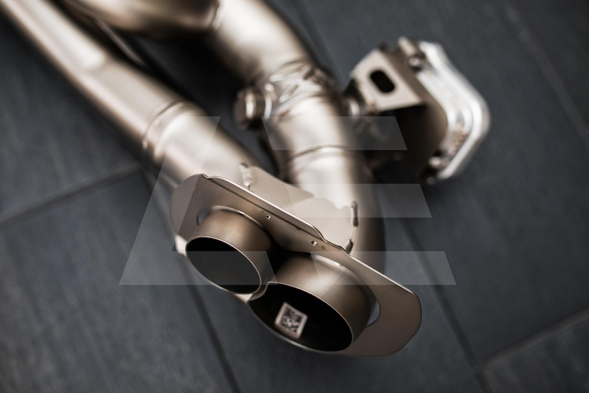 Akrapovic Выхлопная система Slip-On Race Line Porsche (992) 911 Carrera / S / 4 / 4S (с насадками) Изображение №4