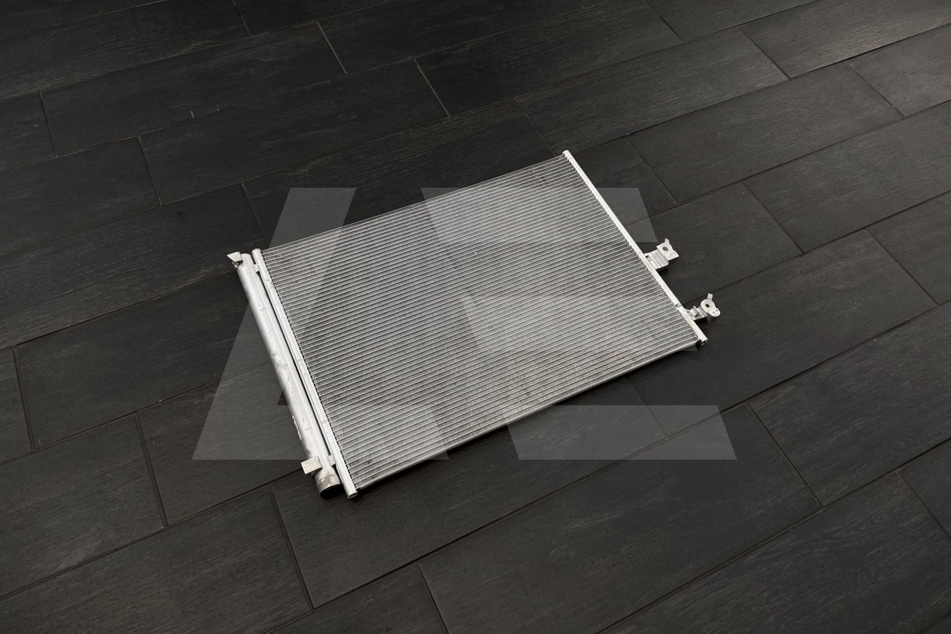 Rolls Royce 64539476294 Радиатор кондиционера Изображение №1