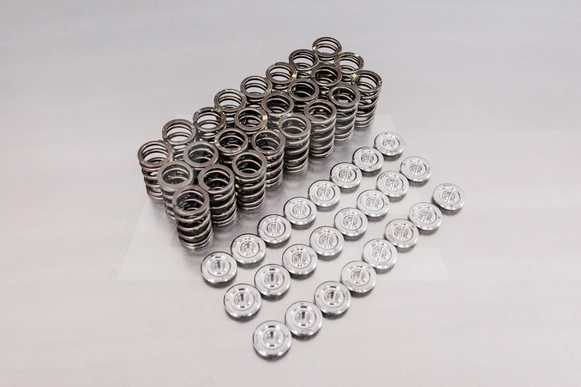 Brian Crower Пружины и тарелки клапанов Toyota 2JZ-GTE / 2JZ-GE, двойные, комплект Изображение №1