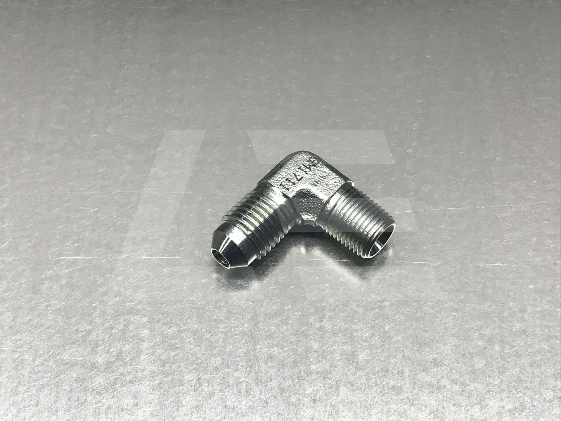 XRP Фитинг AN4-1/8" NPT 90° (папа-папа) Изображение №1