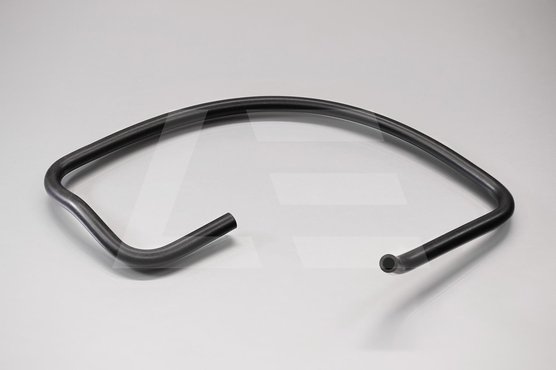 Nissan 21743JF00A Трубка расширительного бачка GTR R35 Изображение №1