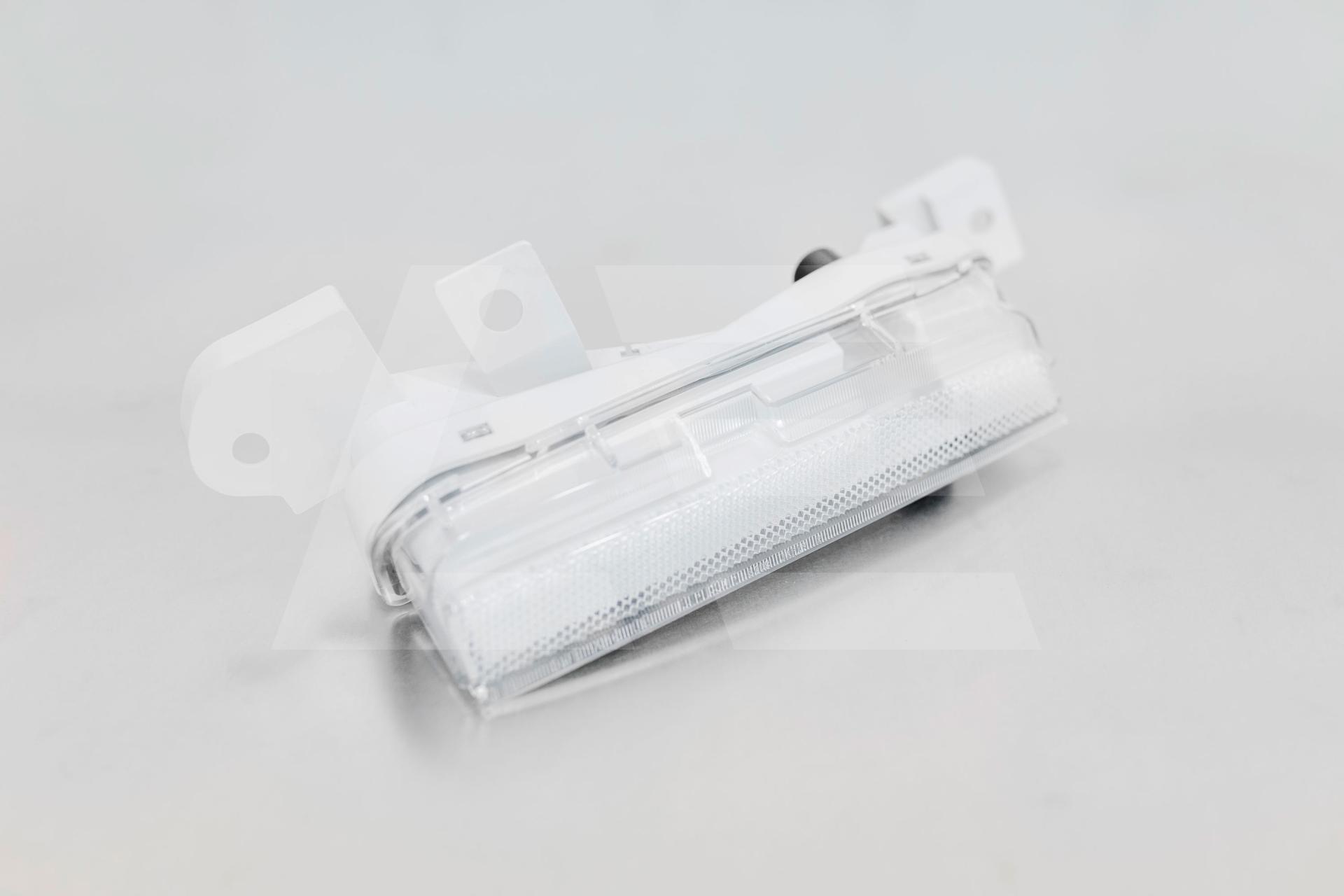 Nissan 26550JF05A Отражатель задний RH GTR Изображение №1