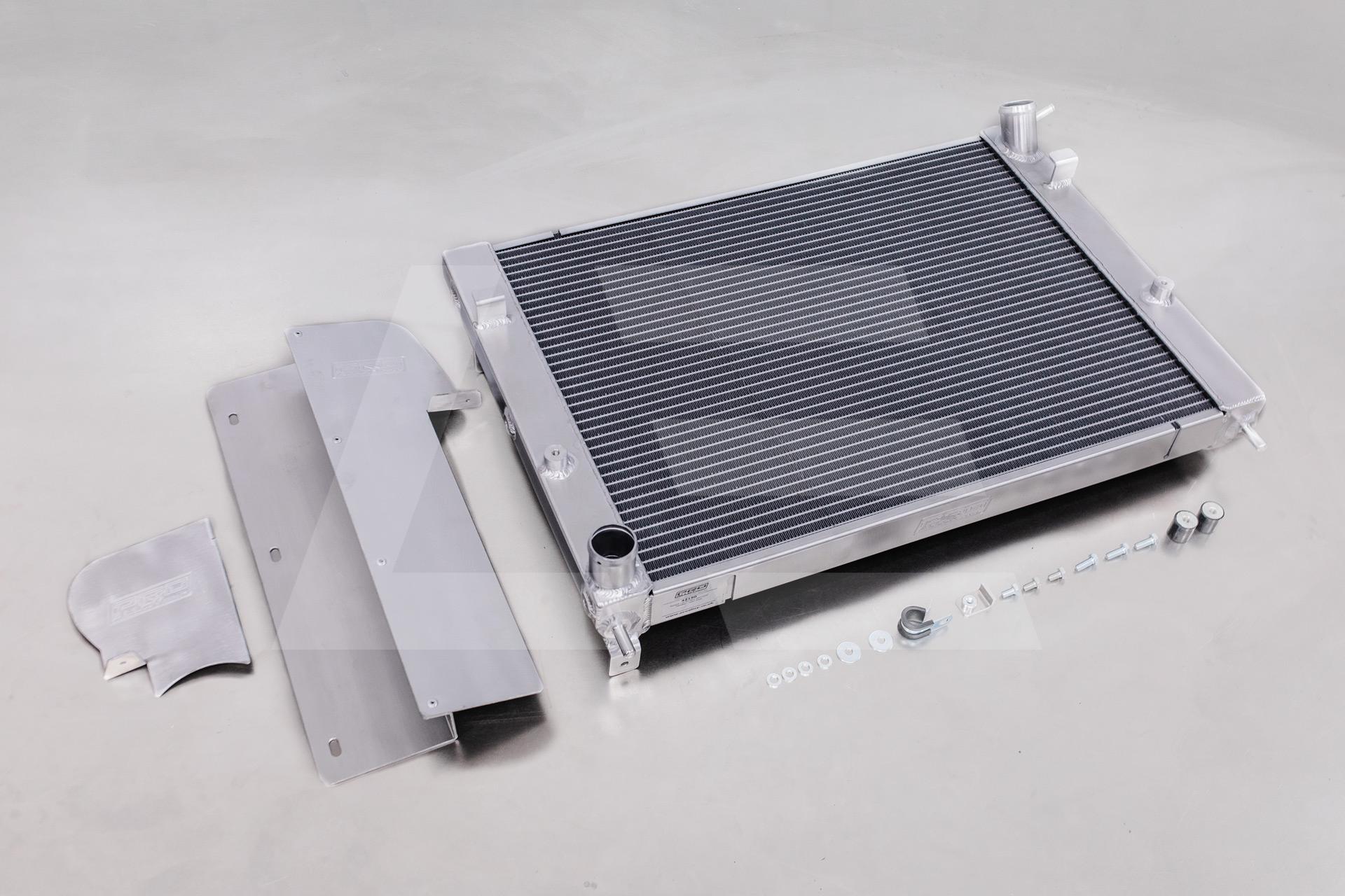 PRO Радиатор с воздушными диффузорами Renault Clio Sport 1.6 Turbo 200 Изображение №1