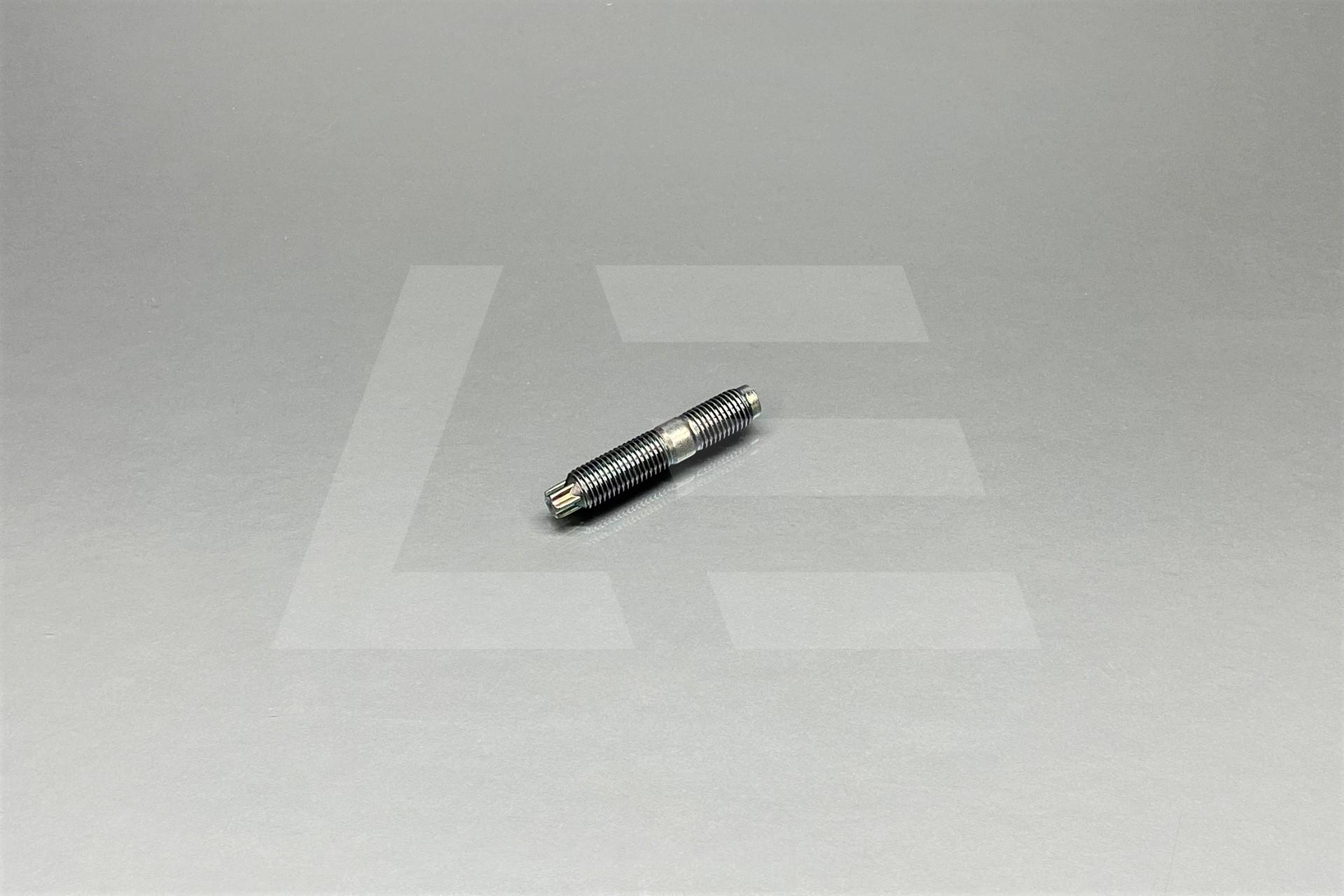 Nissan 1406431U0C Шпилька М10х1,25 выпускного коллектора GTR R35 Изображение №1