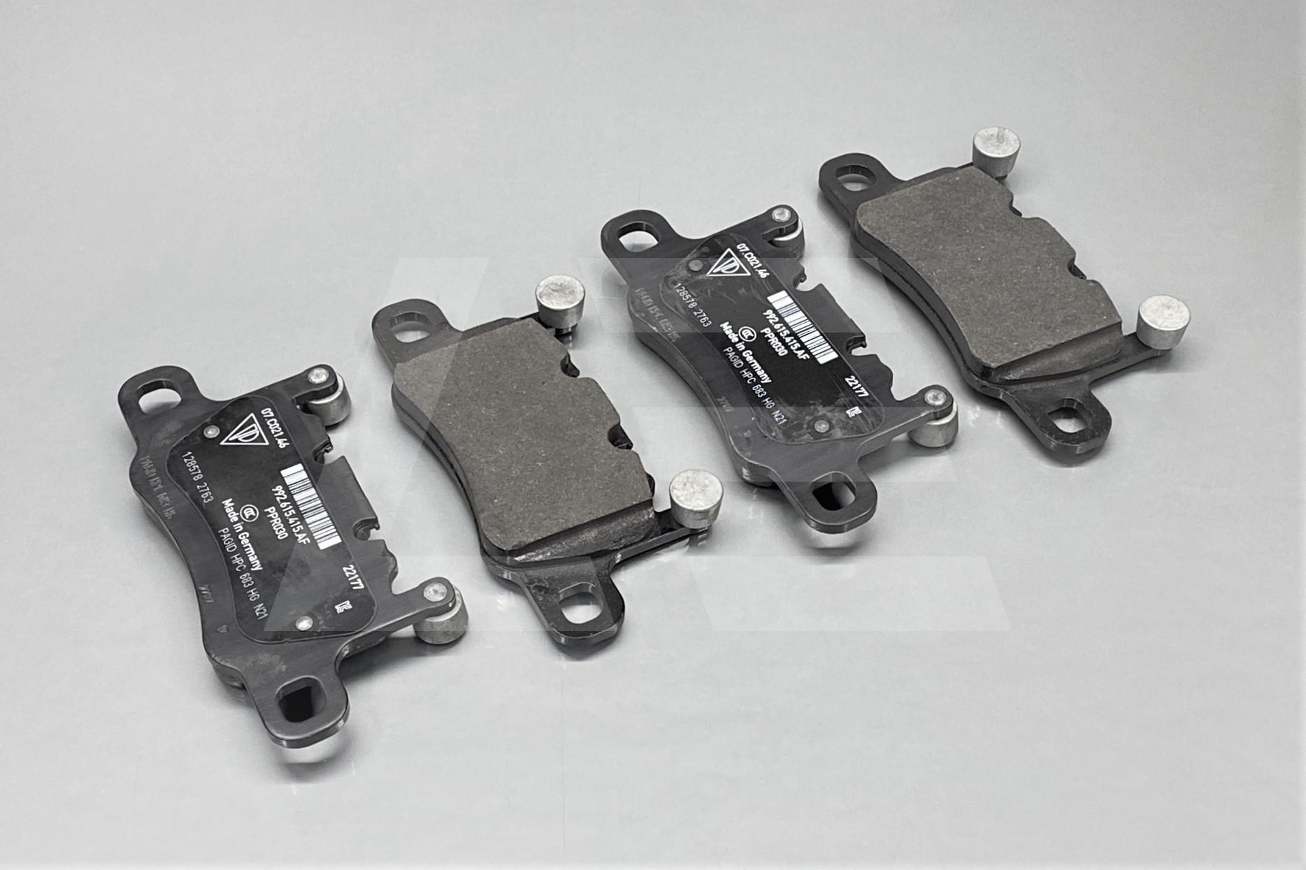 Porsche , 992698451L, Колодки тормозные задние Изображение №1