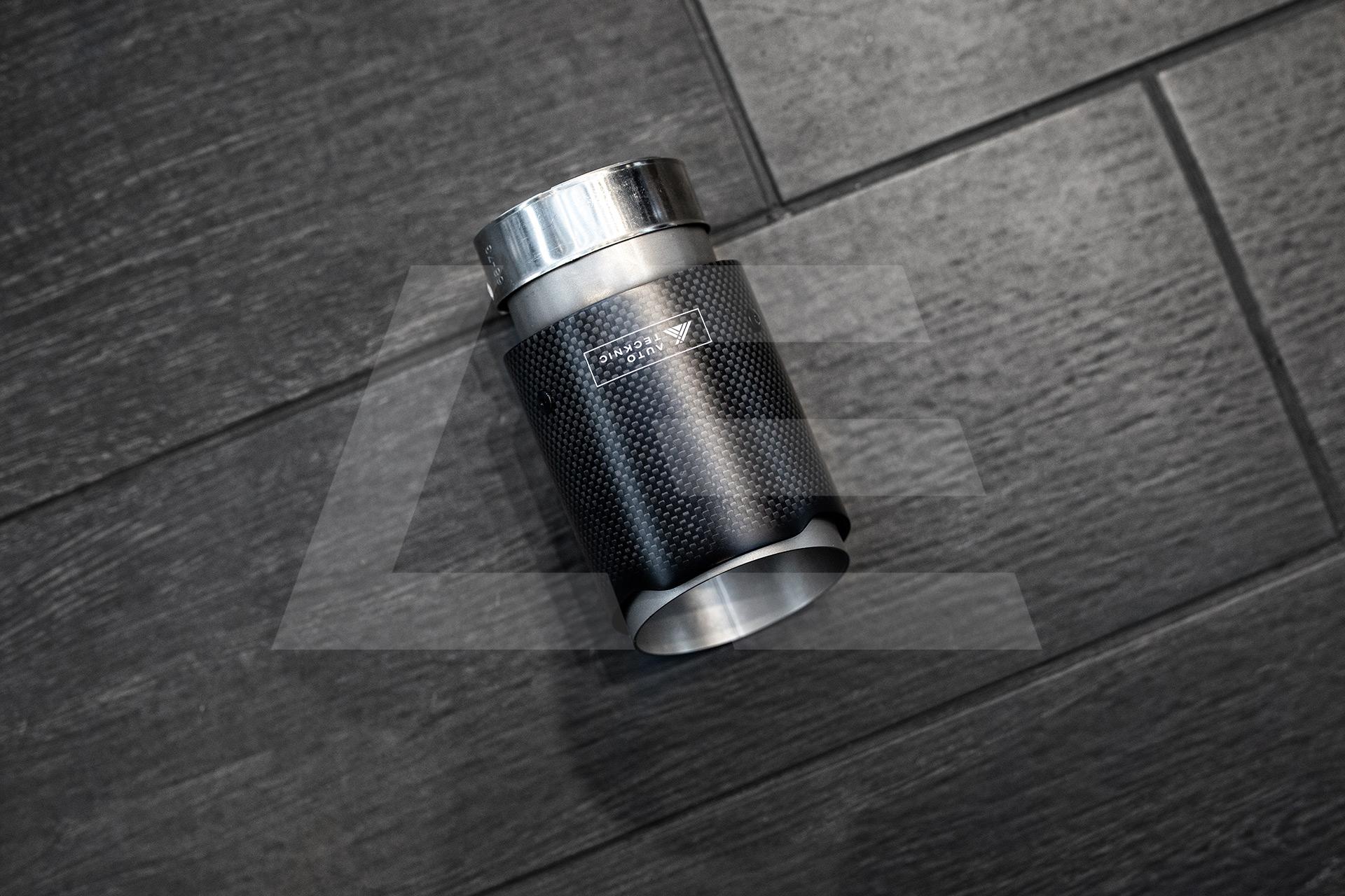 AUTOTECKNIC Карбоновая насадка для выхлопной системы (вход 70мм / внешний диаметр 89мм) Изображение №1