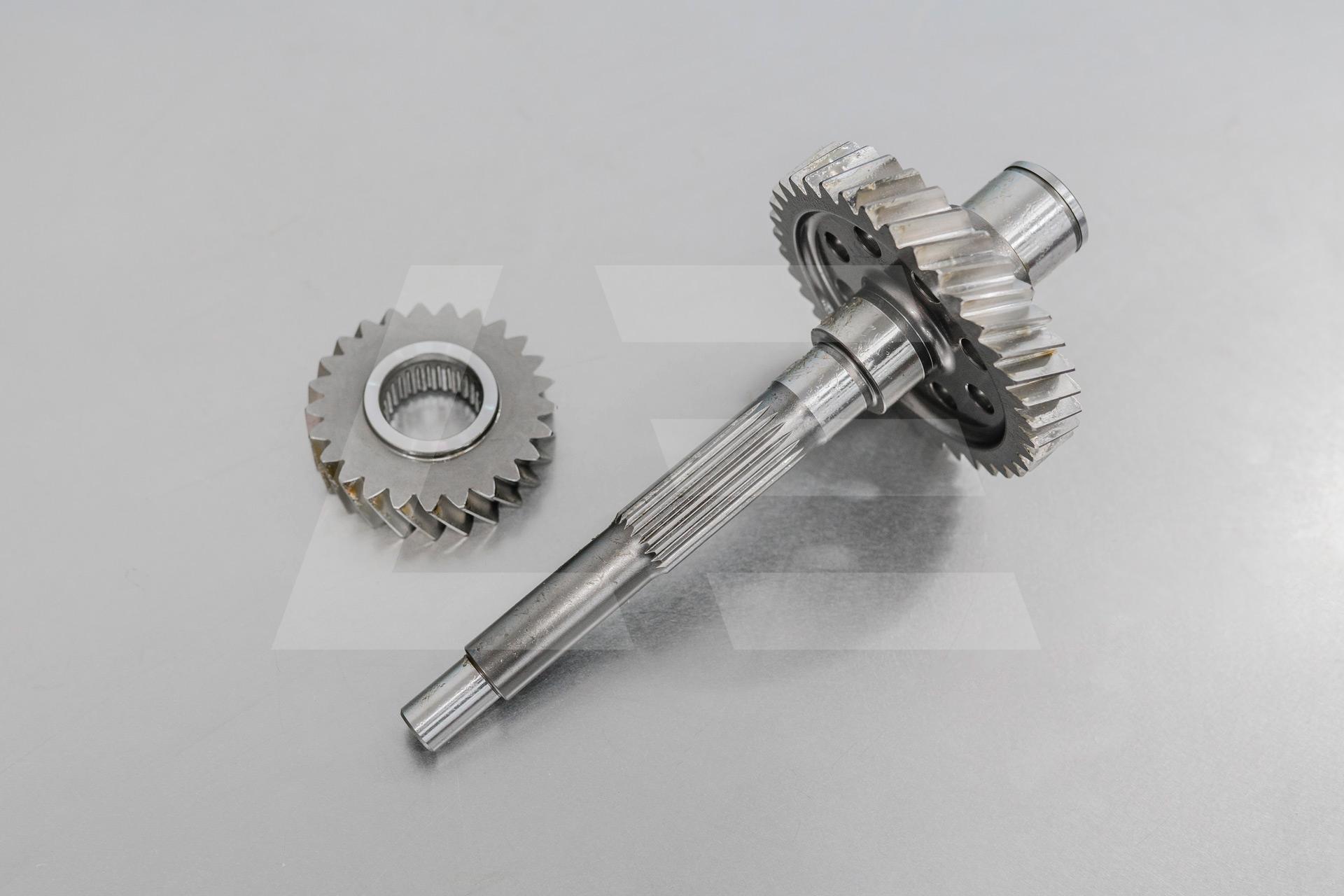 PPG Вал + шестерня, передачи на передний привод Nissan GT-R R35 КПП GR6 комплект Изображение №1