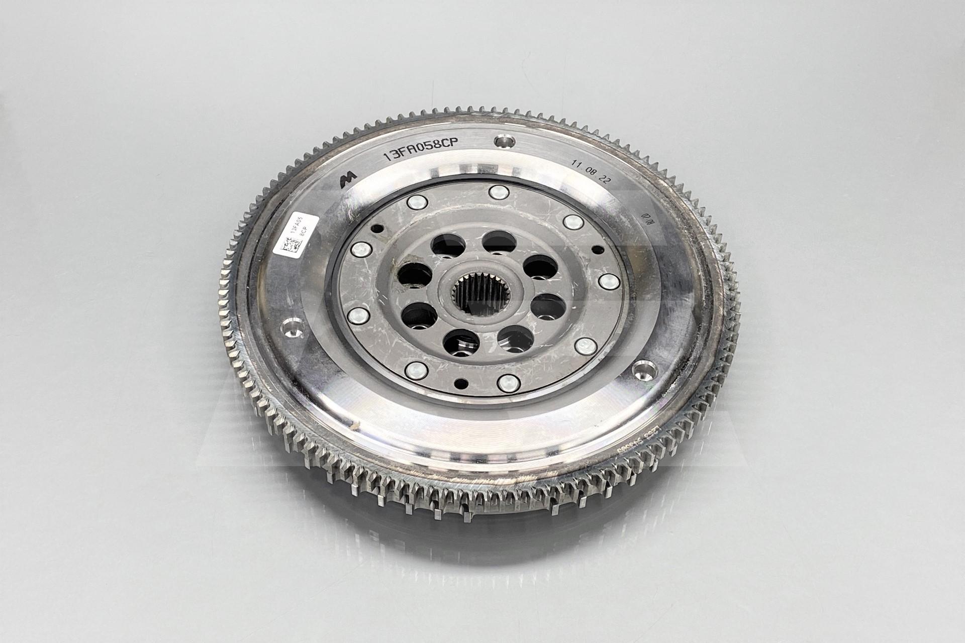 McLaren , 13FA058CP, Маховик Изображение №1