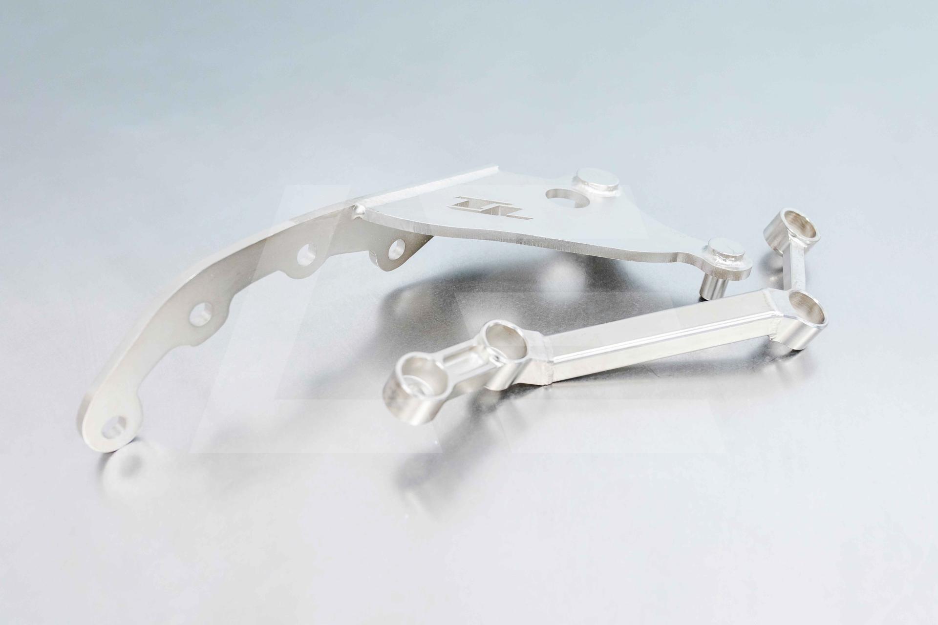 T1 Race Крепление-усилителя (верхнее и нижнее) КПП GR6 NISSAN GT-R R35 Изображение №1