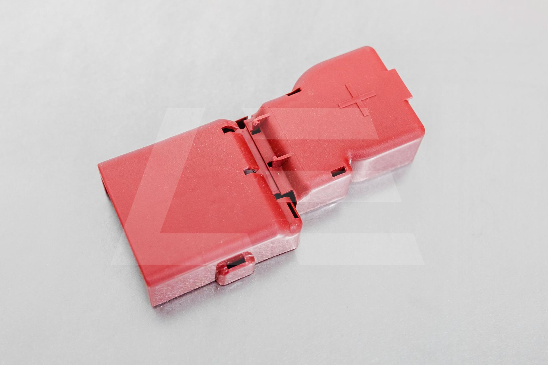 Nissan 243457993A Крышка АКБ (+) GT-R R35 Изображение №1