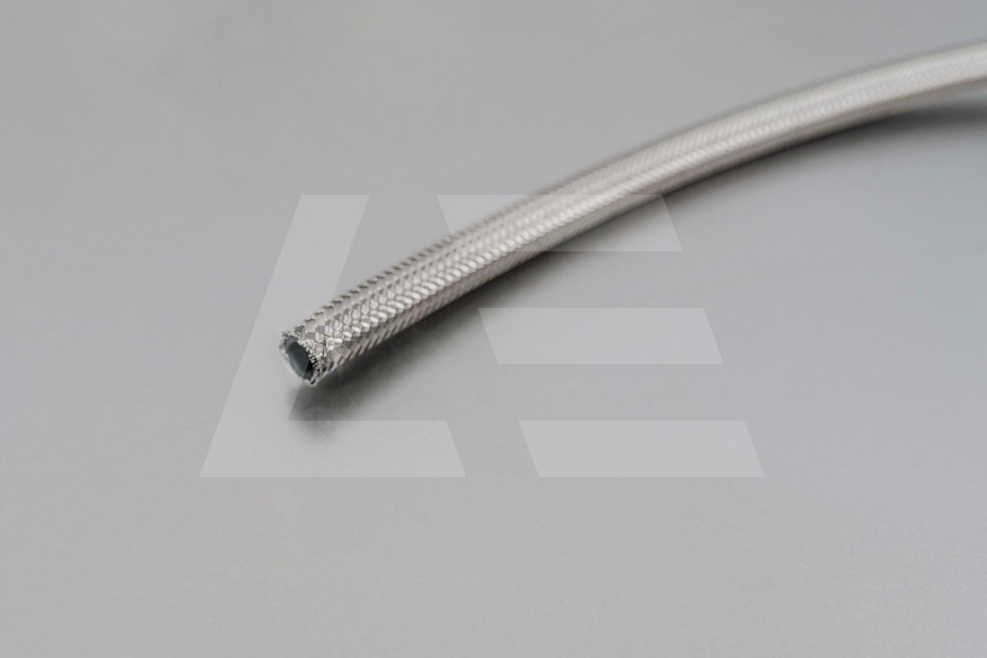 LEVEL Performance GB Шланг AN6 высокого давления армированный (внутрений D = 8,7мм) Изображение №1