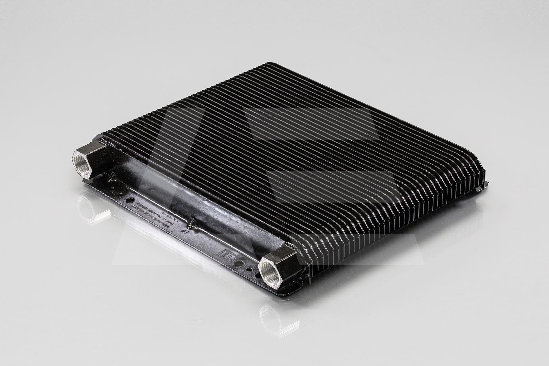 B&M Радиатор масляный универсальный 280мм*203мм*38мм Изображение №1