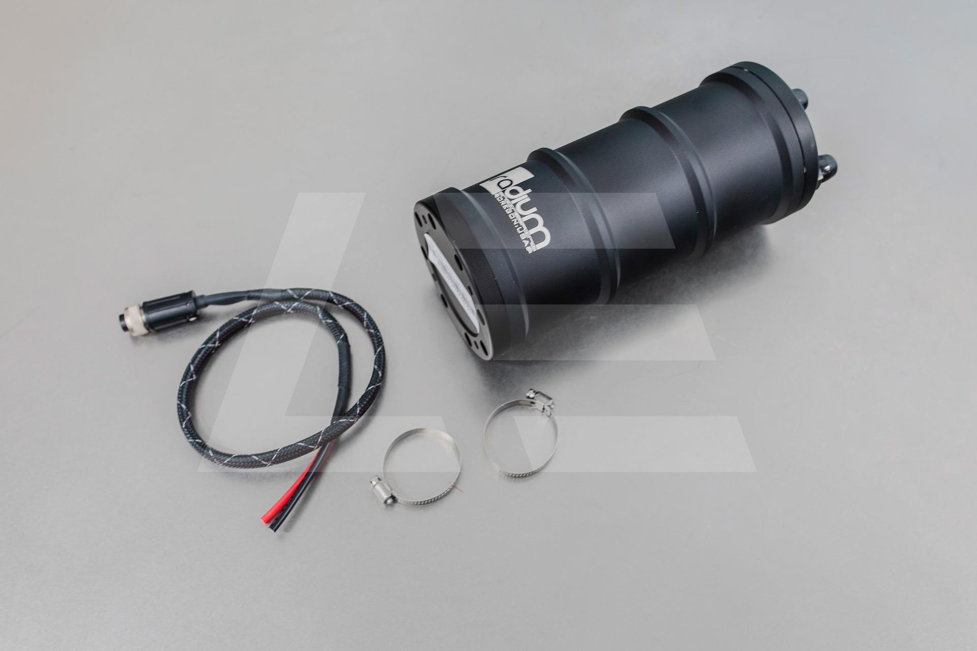 Radium Engineering Бак топливный под один насос Walbro F90000267/274/285 E85 (замена на 20-0960) Изображение №1