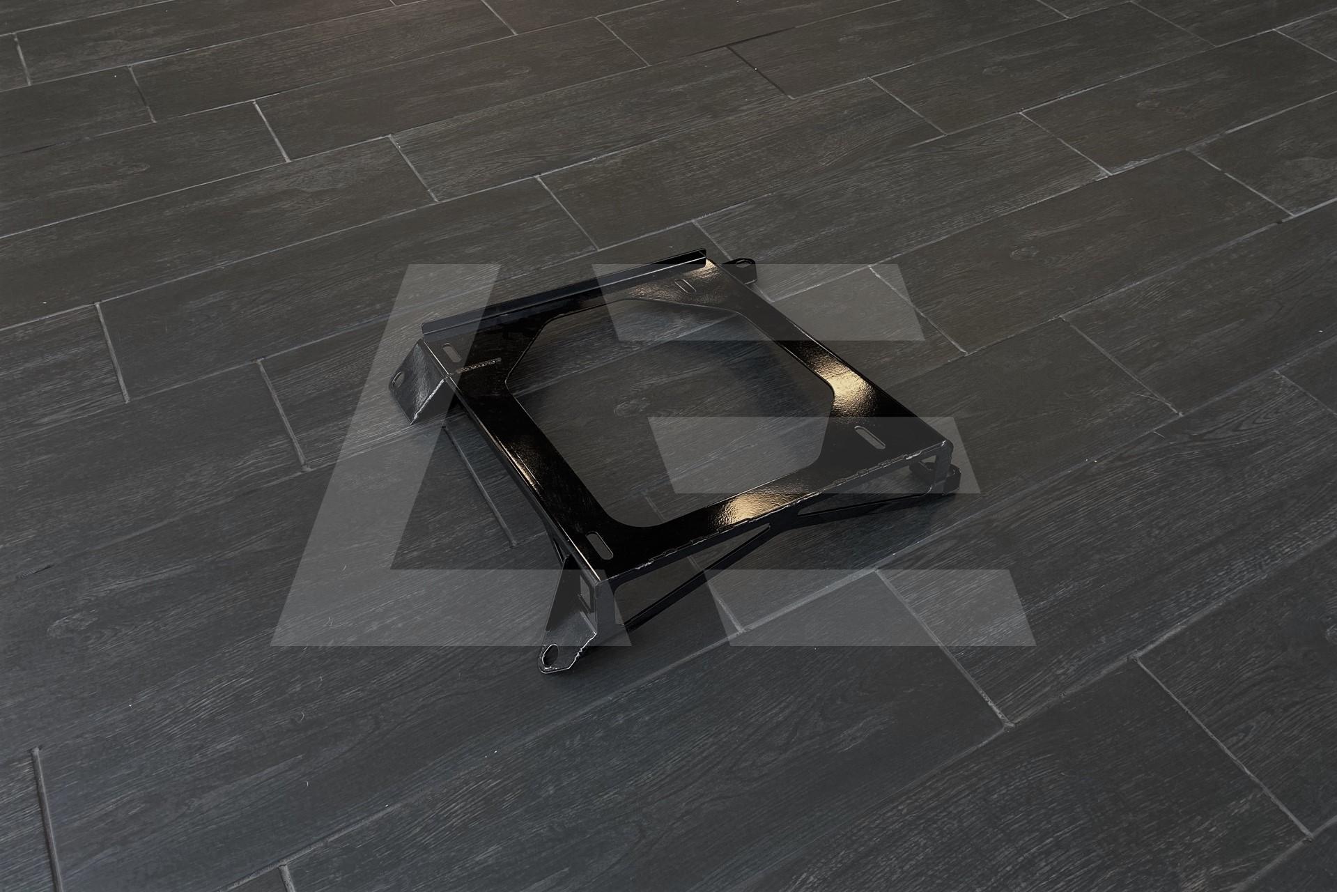 LEVEL Engineering Крепление спортивного сиденья водителя GT-R R35 Изображение №4