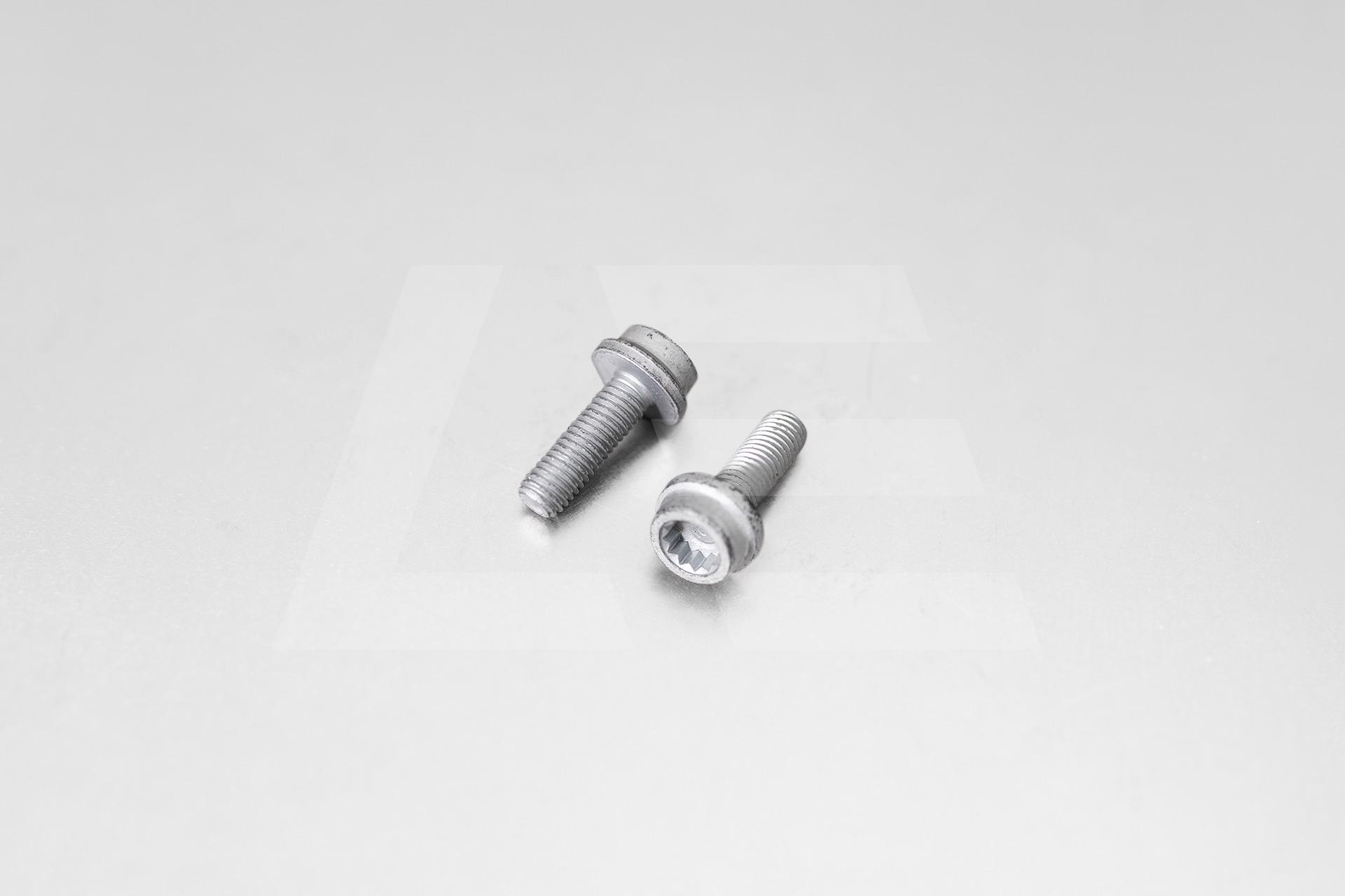 VAG, N10689301, Болт с многогранной цилиндрической головкой М8х25 Изображение №1