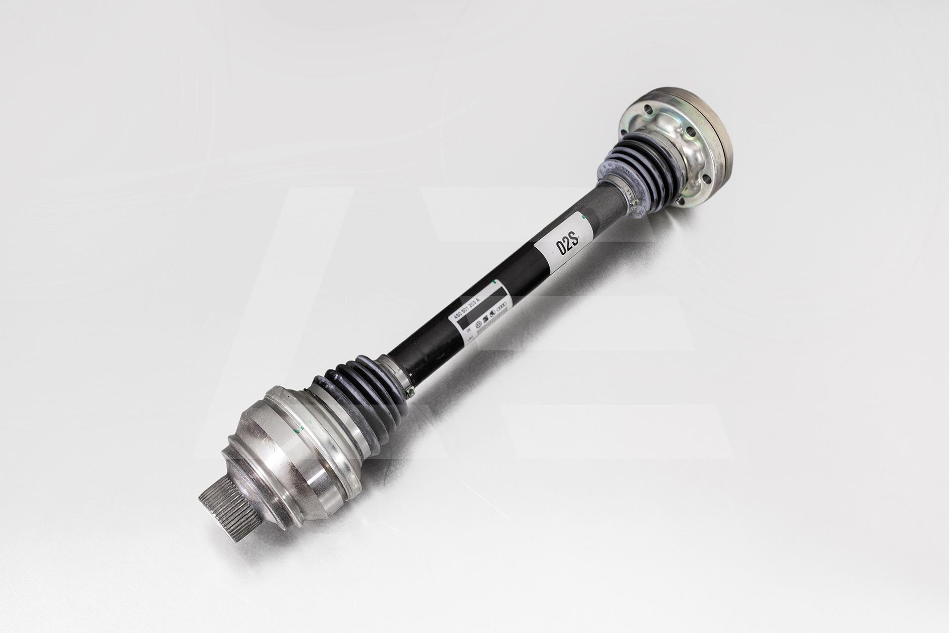 VAG 4S0501203A Б/У Привод задний левый Audi R8 Изображение №1