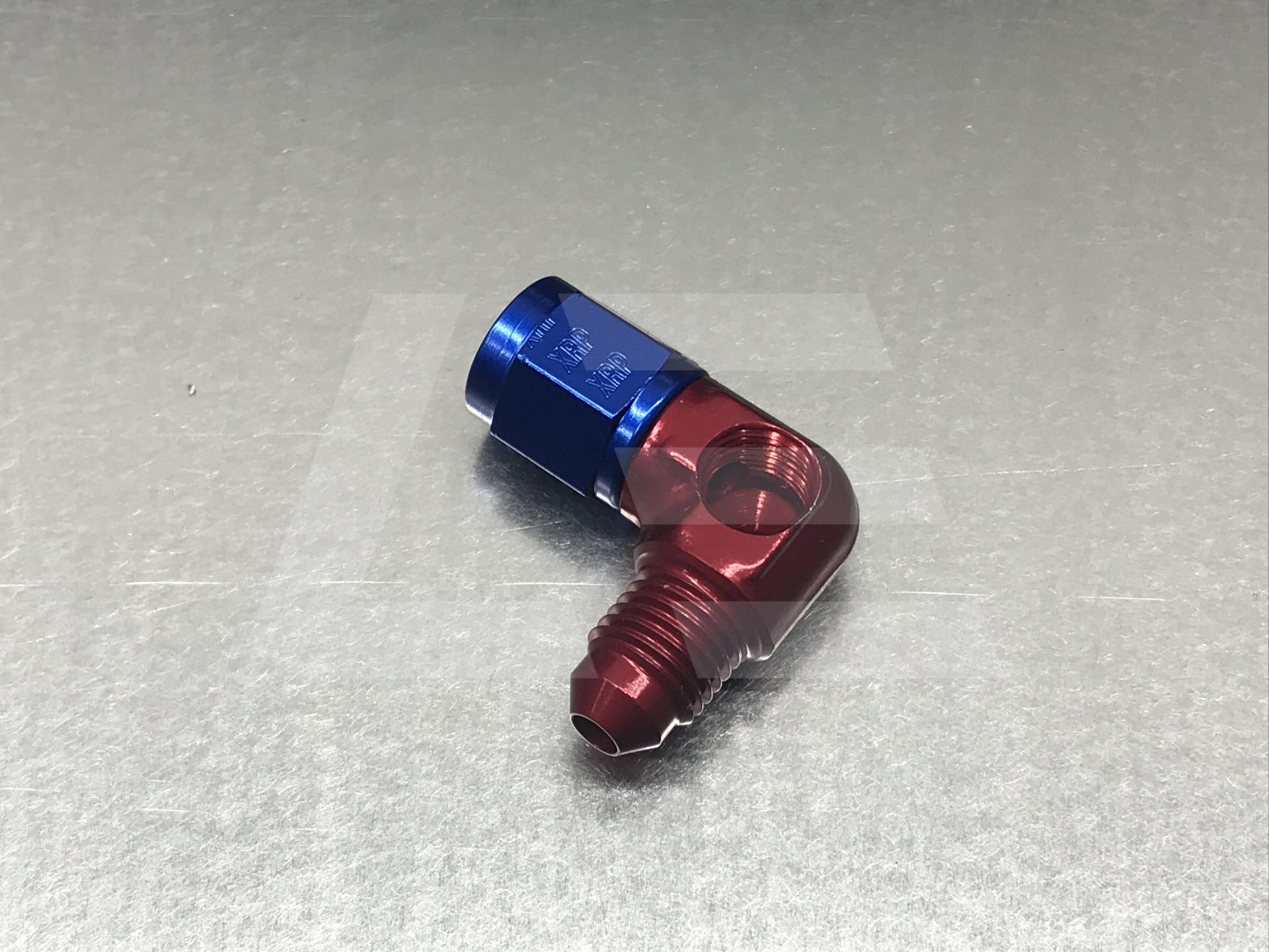 XRP Фитинг AN4-1/8" NPT 90°, под сенсор 1/8" NPT (папа-мама) Изображение №1