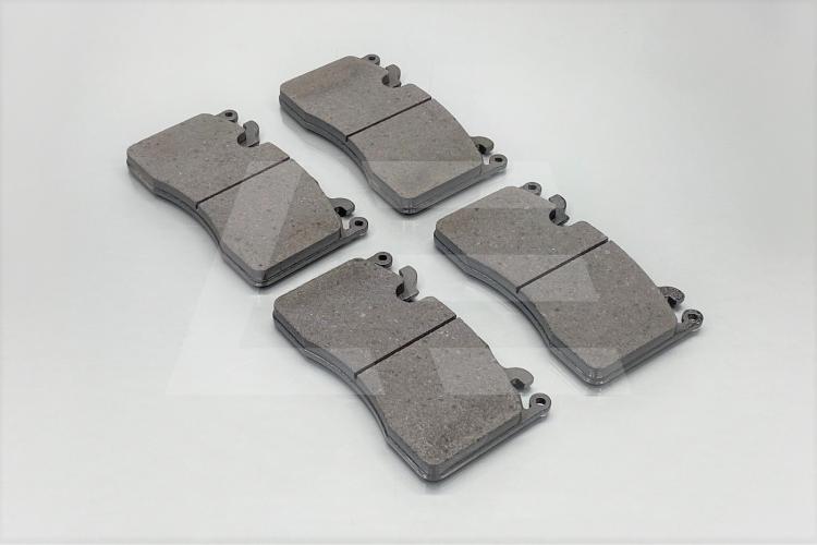 McLaren Колодки тормозные передние с установочным комплектом, карбон ...