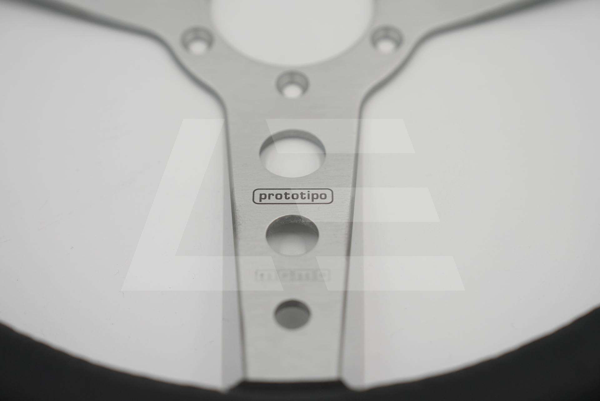 MOMO Руль алюминиевый Prototipo 350мм, серебристый Изображение №2