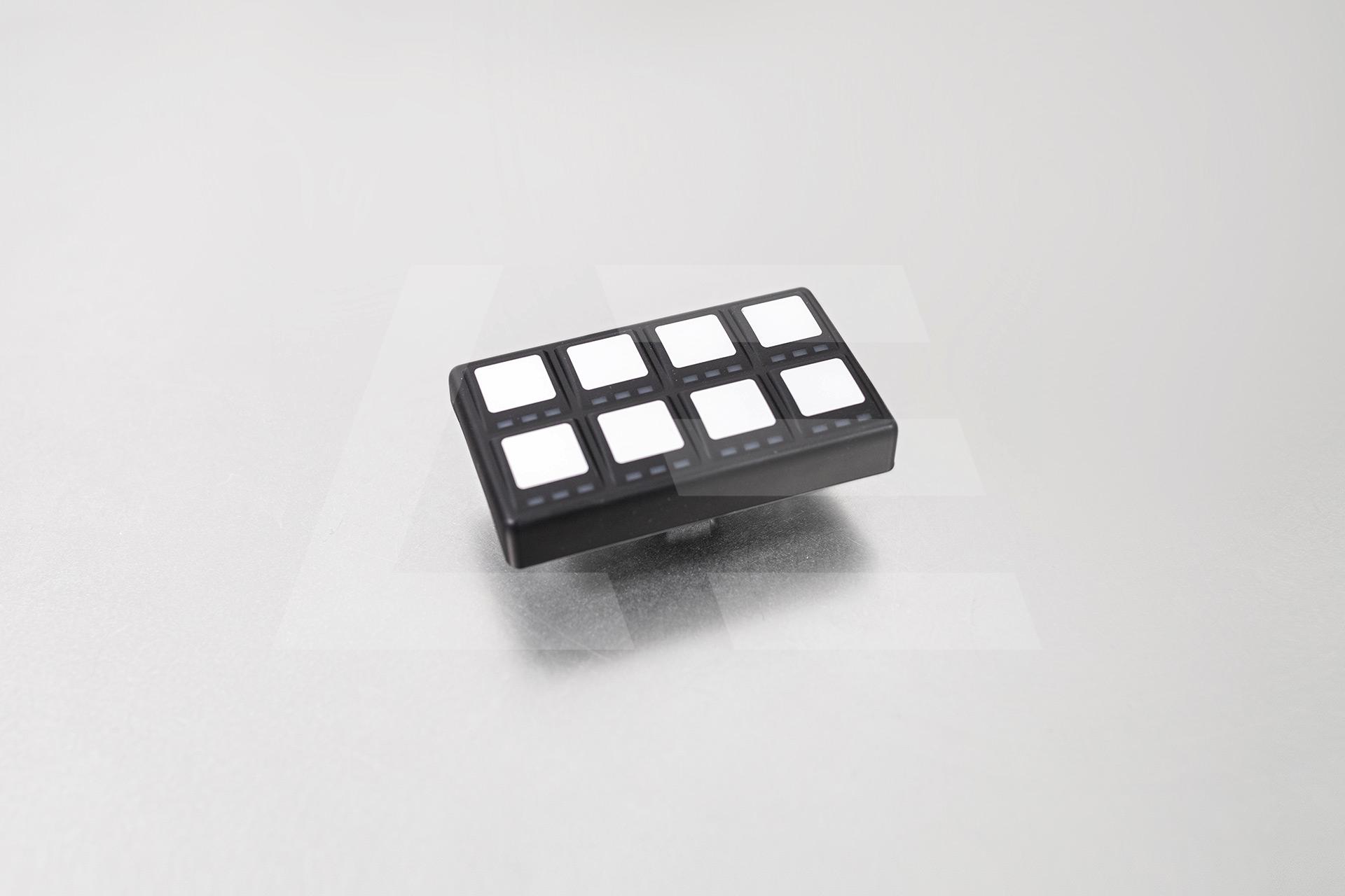 MoTeC Панель управления (8 клавиш) Изображение №1