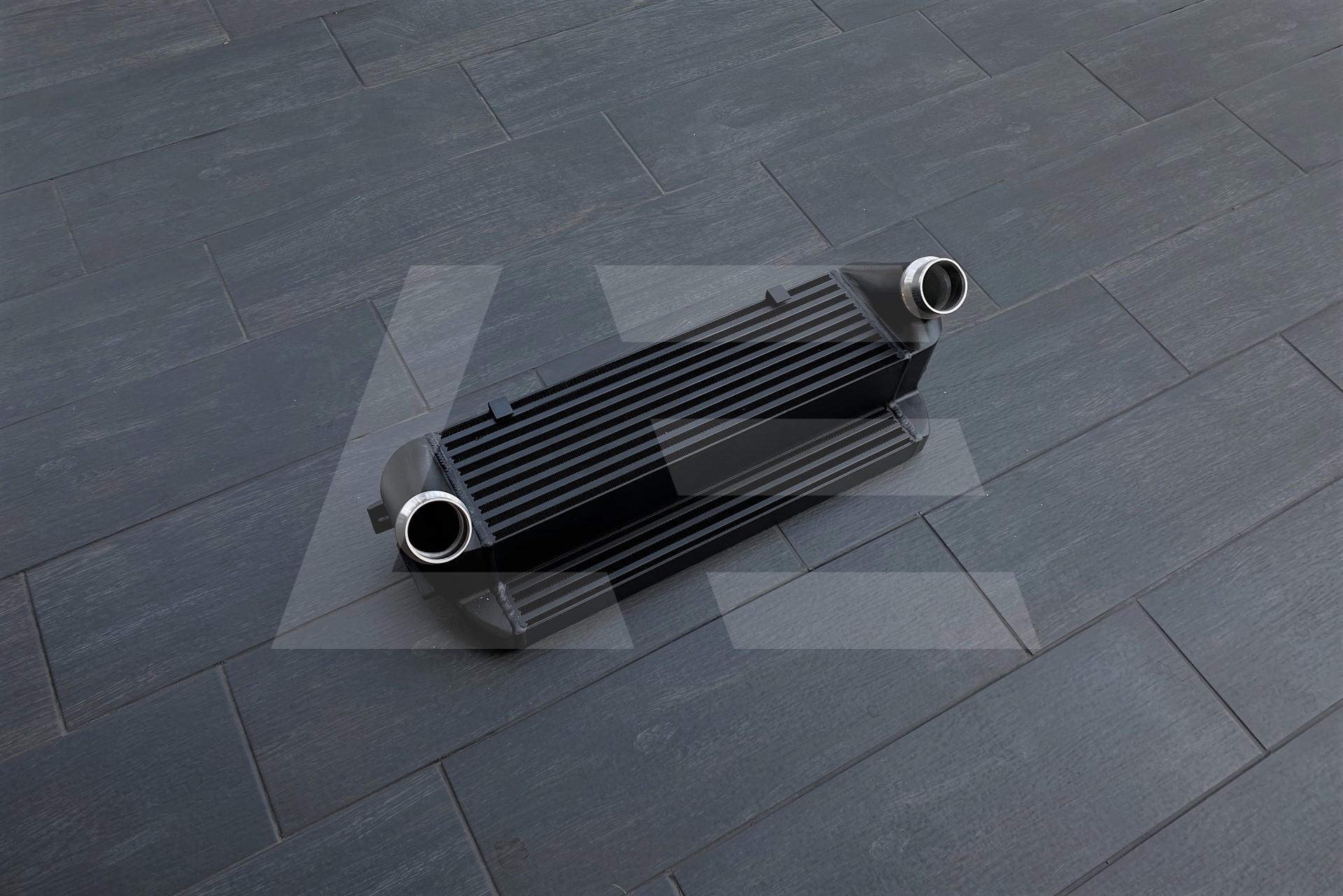 LEVEL Parts Интеркулер в штатное место BMW F20 / F21 / F22 / F32 / F30 / F31 Изображение №1