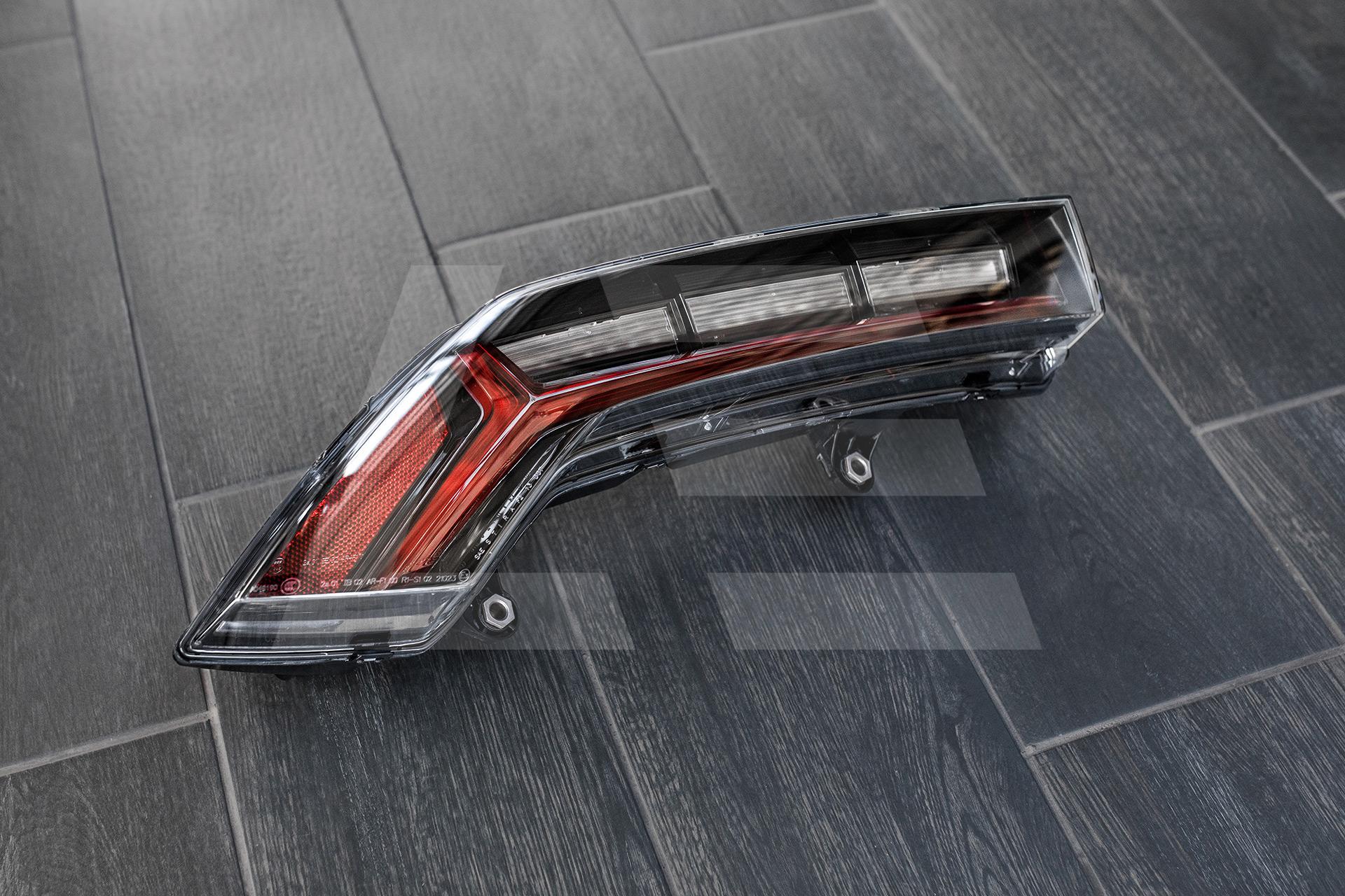 Lamborghini , 4T0945095, Фонарь задний левый Huracan Изображение №1