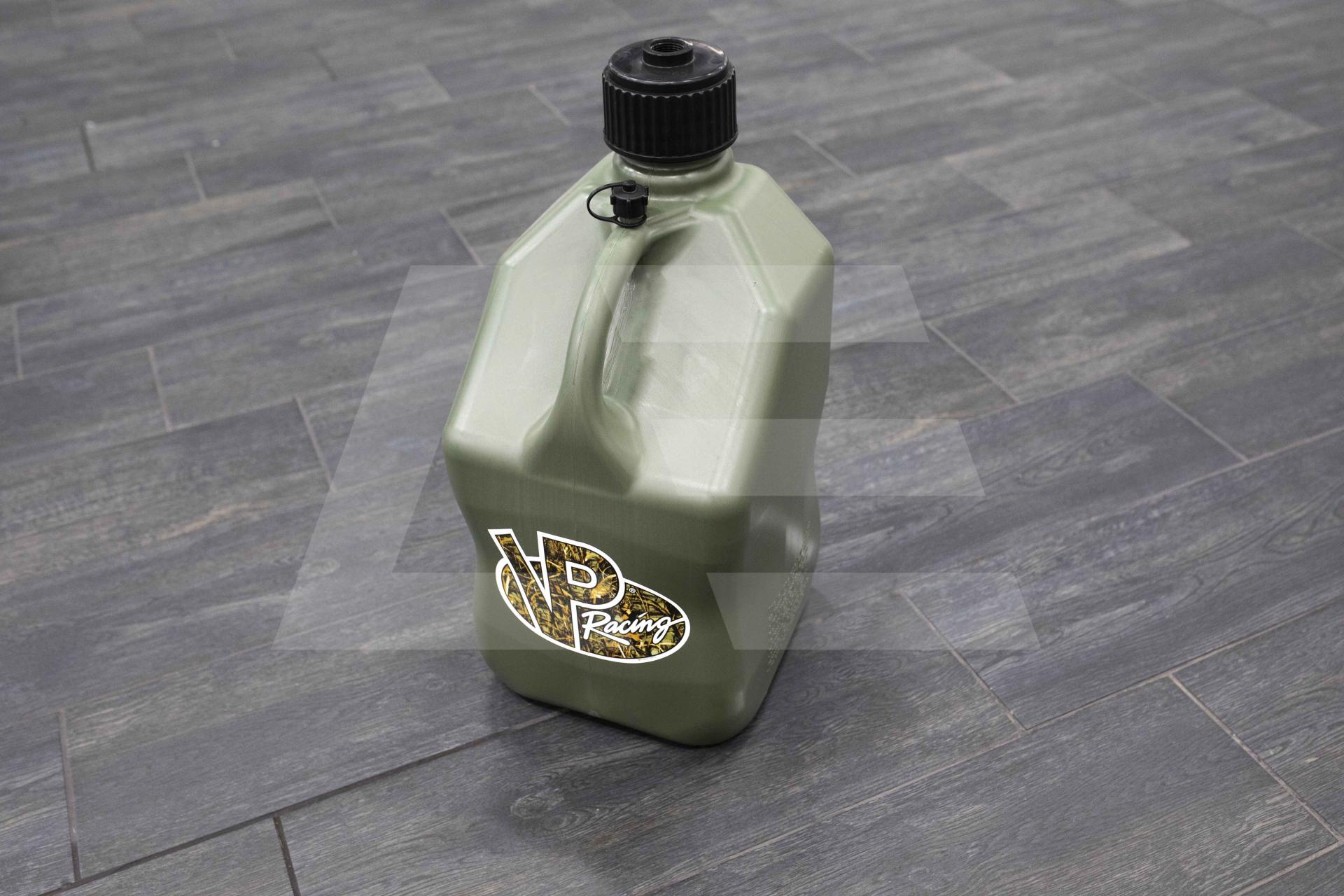 VP Racing Fuels VP Канистра 5 галлонов камуфляж Изображение №1