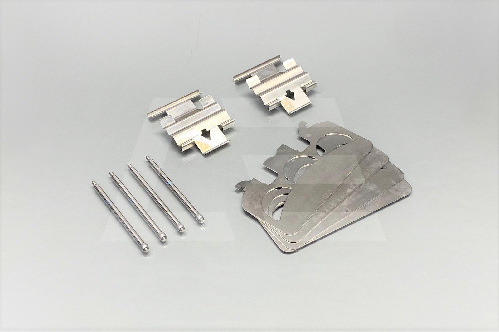 McLaren , 11CA019CP, Колодки тормозные передние с установочным комплектом, под карбон-керамику Изображение №2