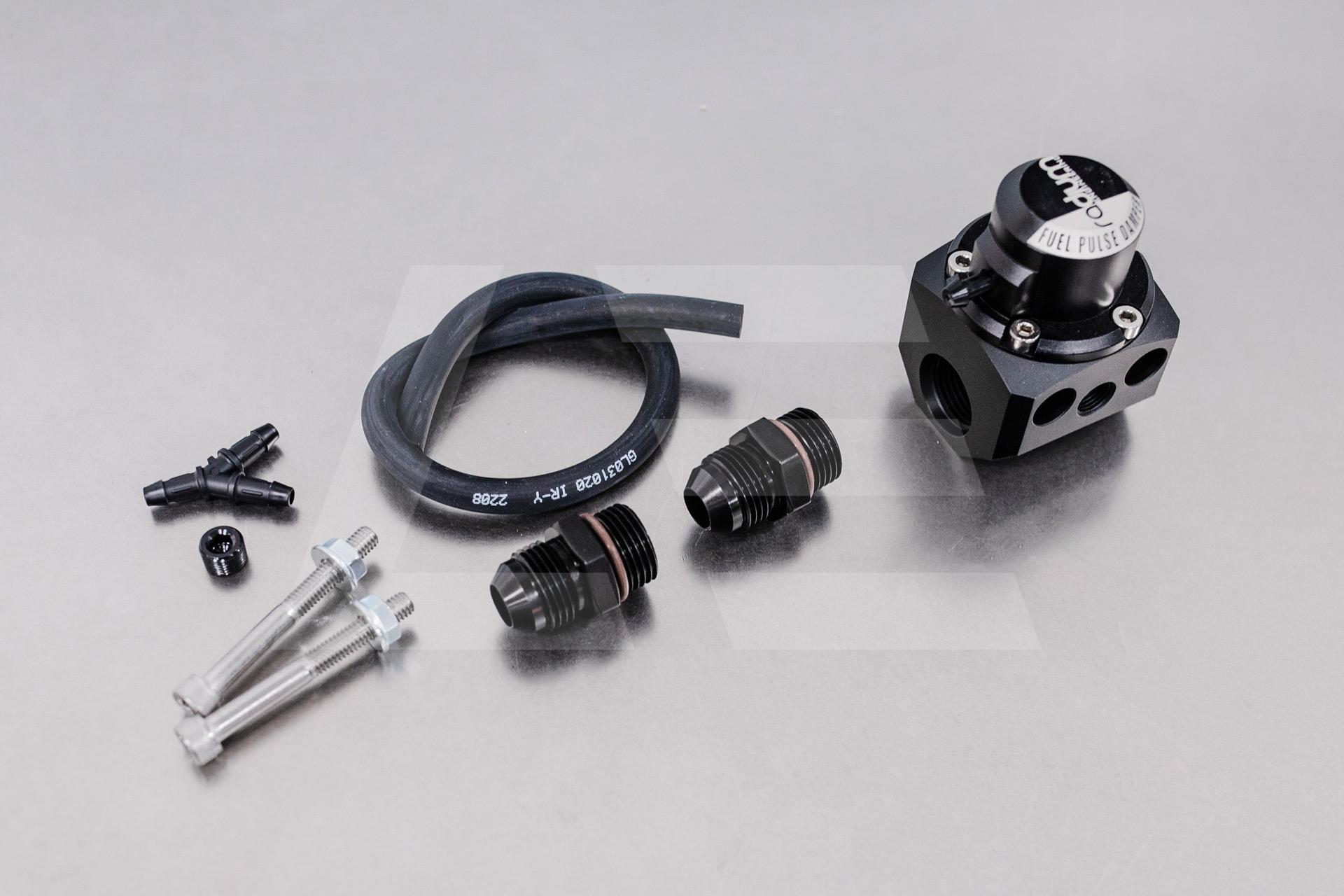 Radium Engineering Топливный демпфер XR INLINE 40 - 120psi вход/выход AN8 Изображение №1