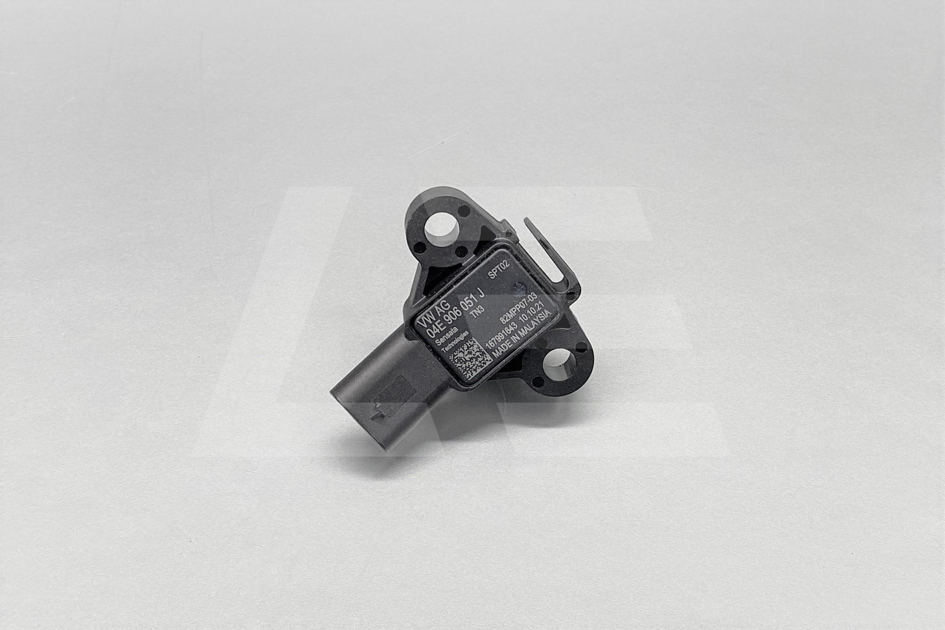 VAG 04E906051J Датчик давления MAP Изображение №1