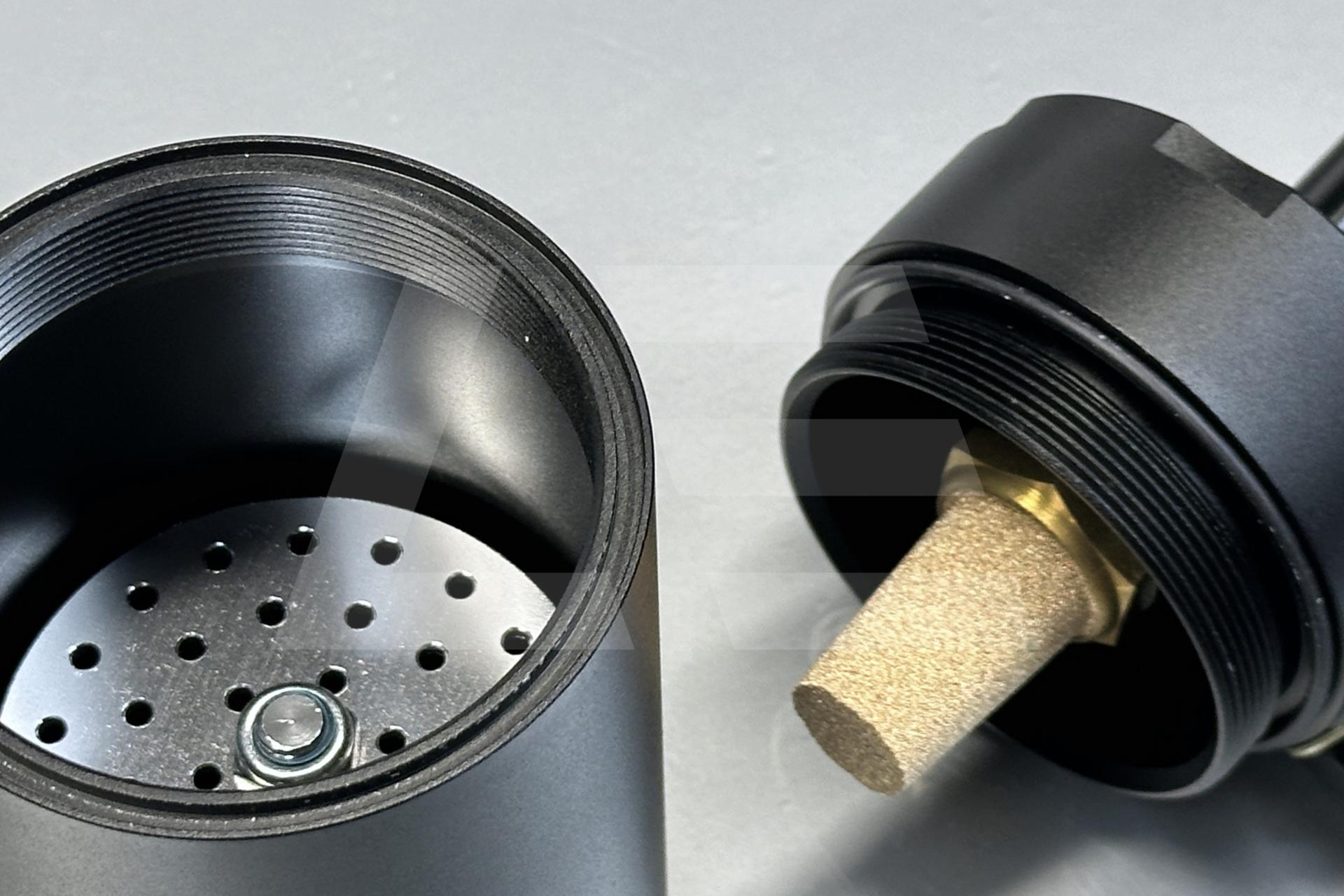 MISHIMOTO Маслоуловитель универсальный Universal Baffled Oil Catch Can Изображение №2