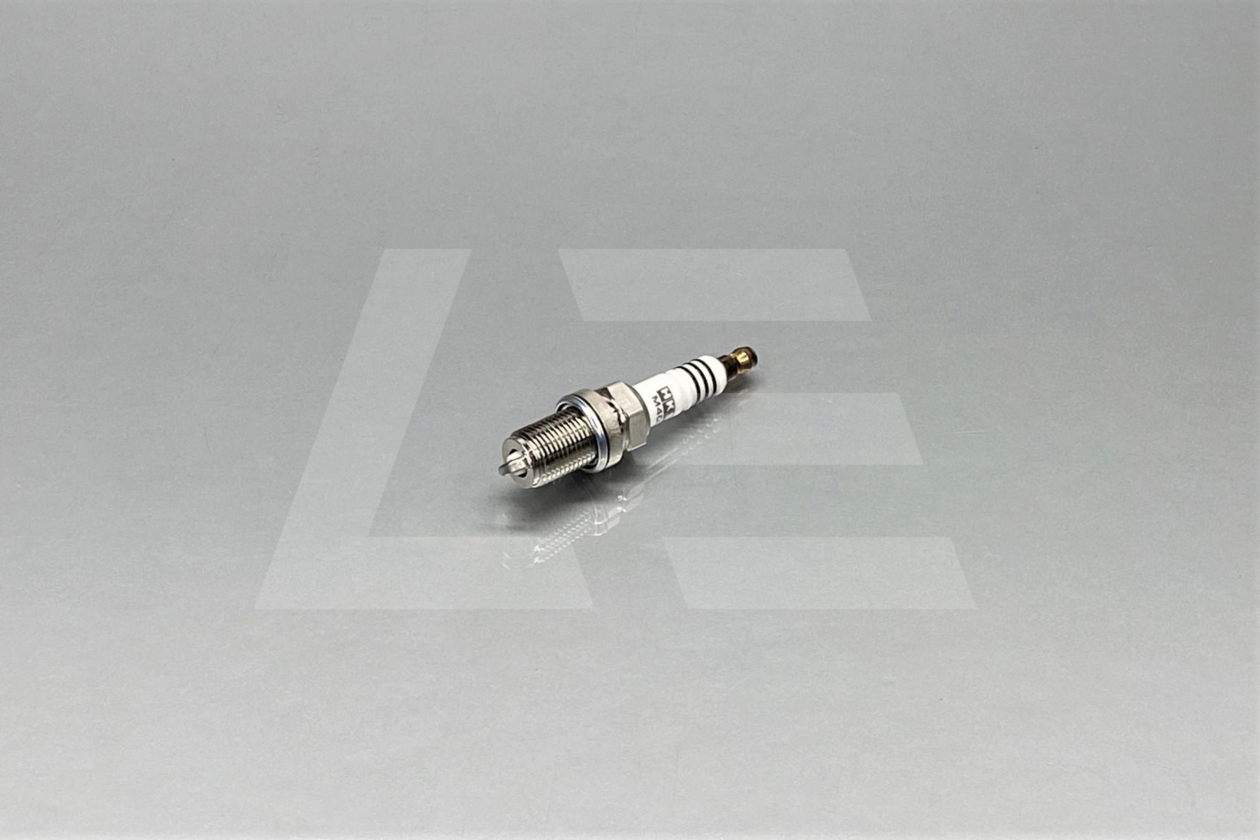 HKS Свеча зажигания 9 Subaru / Toyota / Porsche Изображение №1