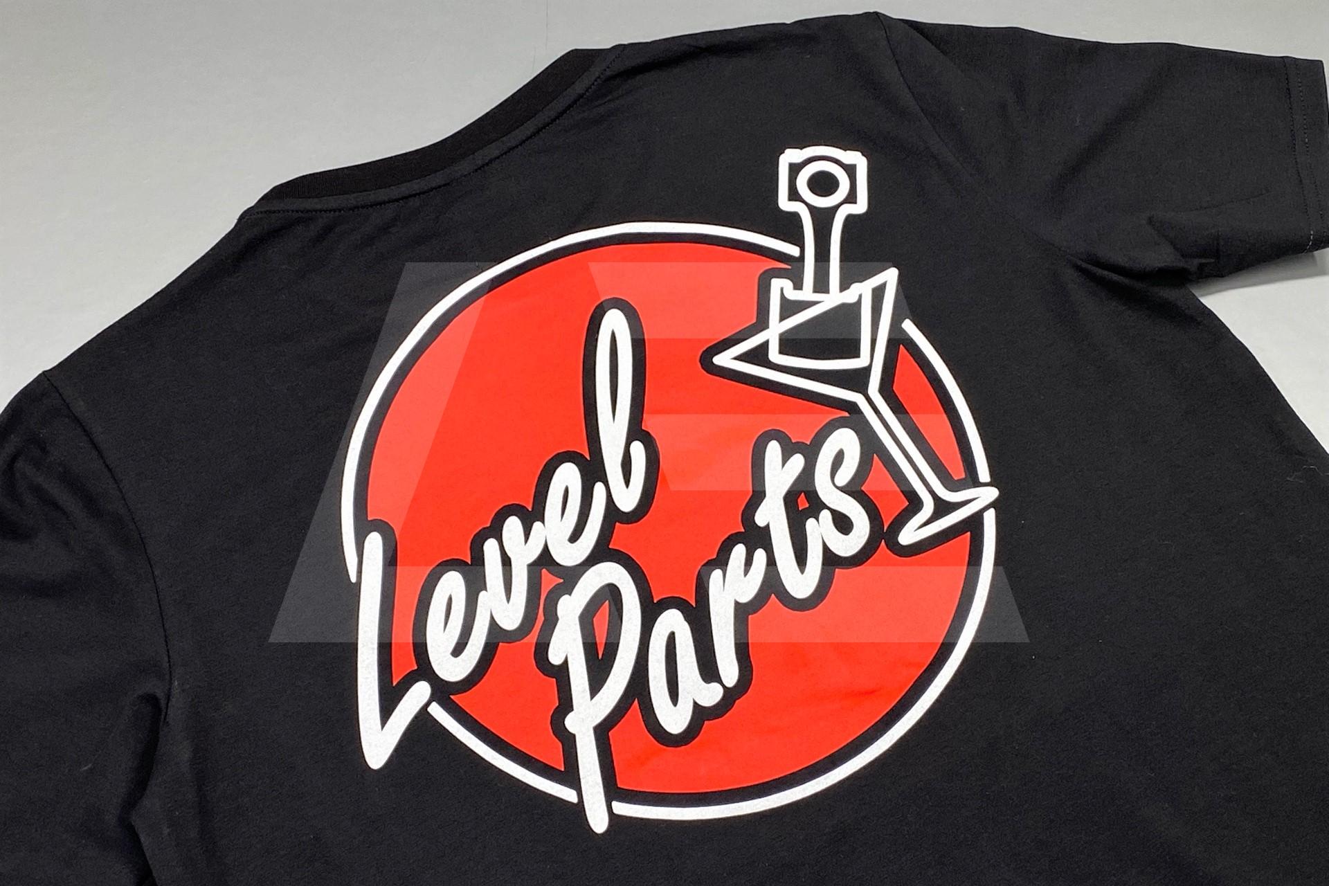 LEVEL Parts Футболка фирменная, черная (цветной лого) Изображение №2
