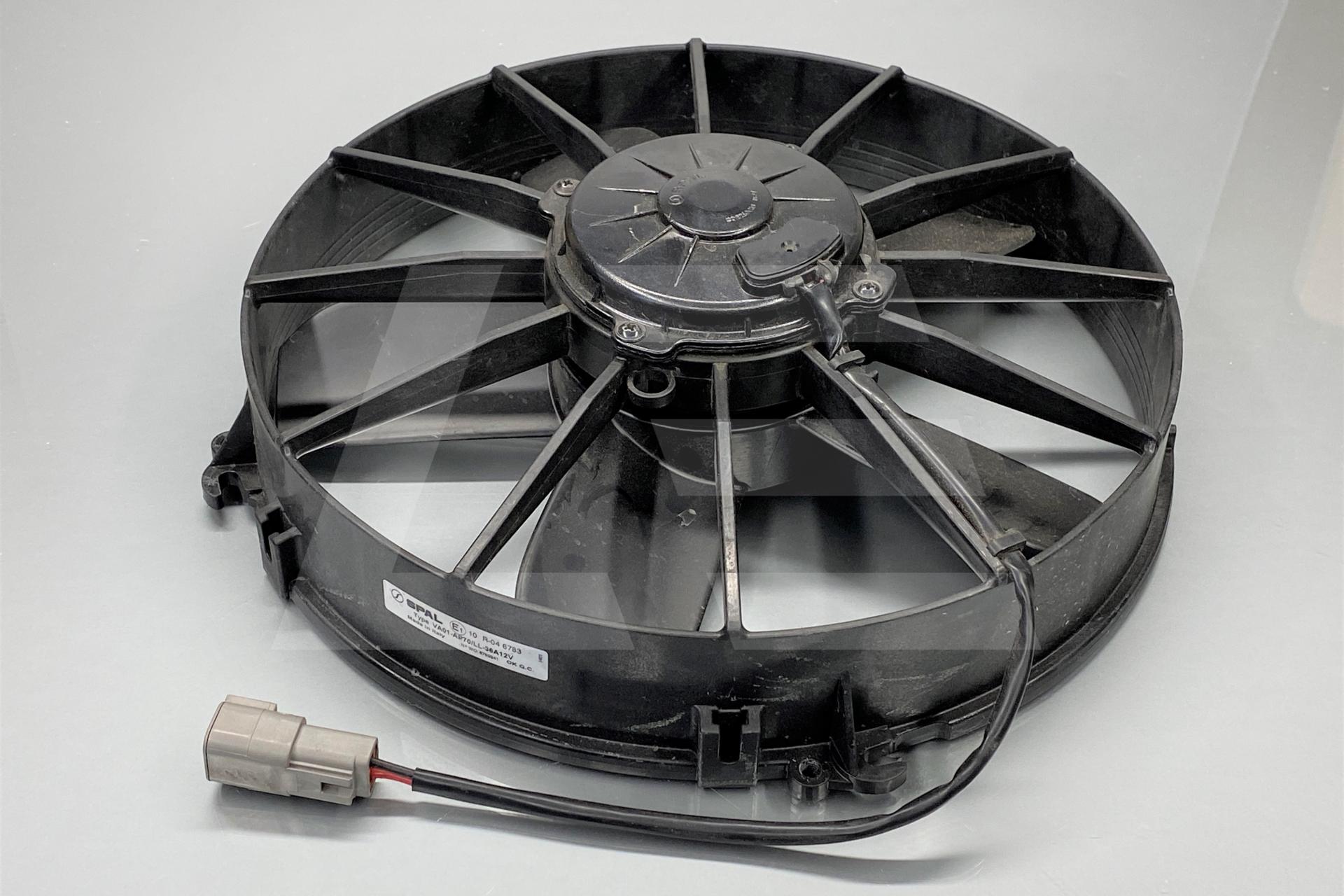 SPAL Automotive Б/У Вентилятор охлаждения 12" (305мм) 12V, тянущий Изображение №1