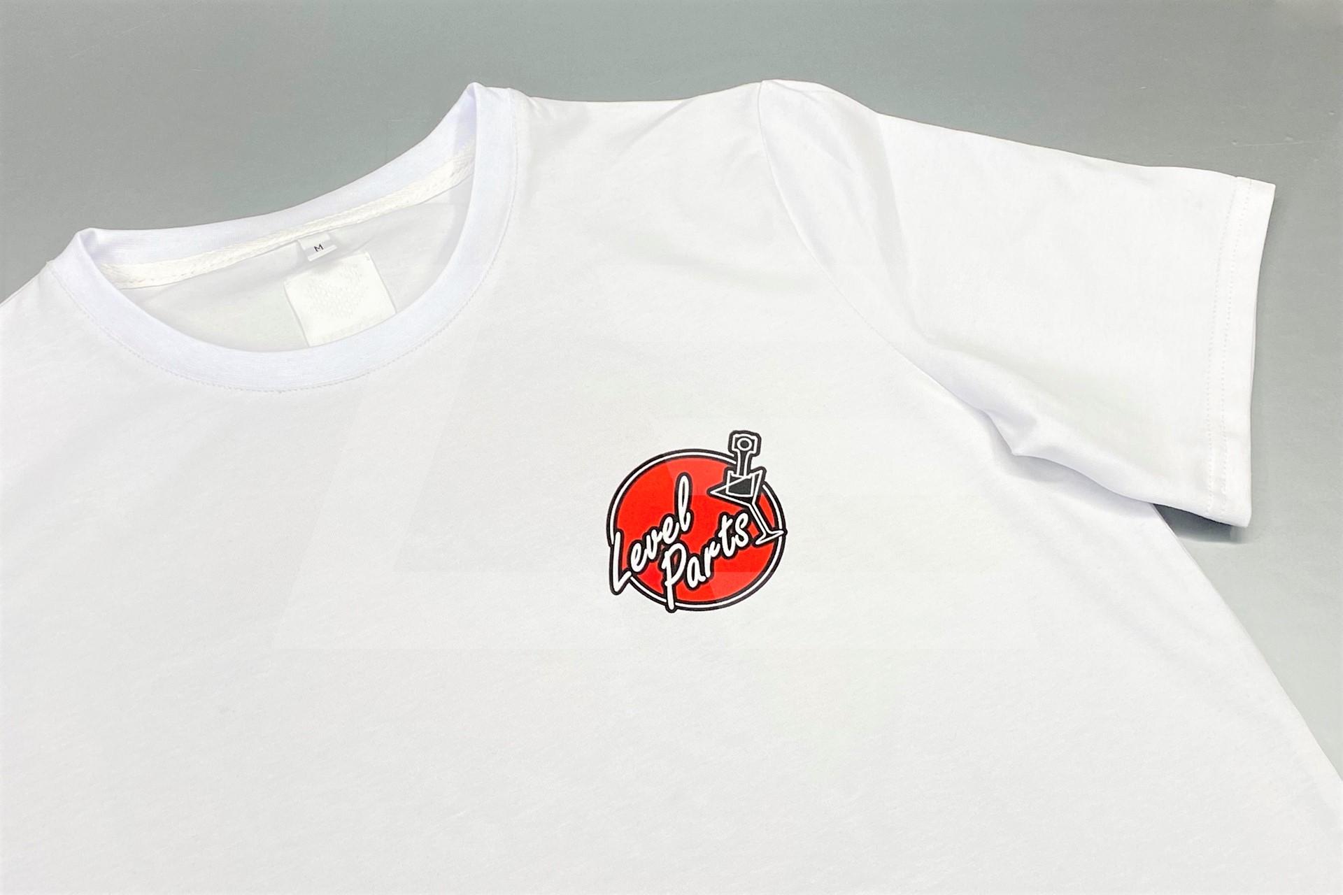 LEVEL Parts Футболка фирменная, белая (цветной лого) Изображение №1