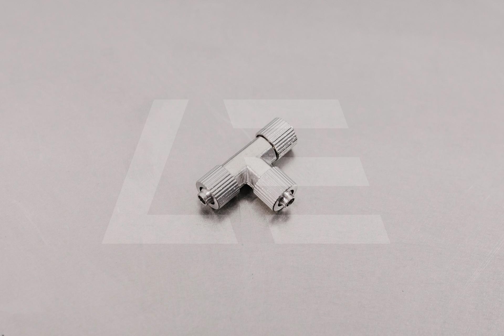 Aquamist Тройник обжимной под шланг 6мм Изображение №1